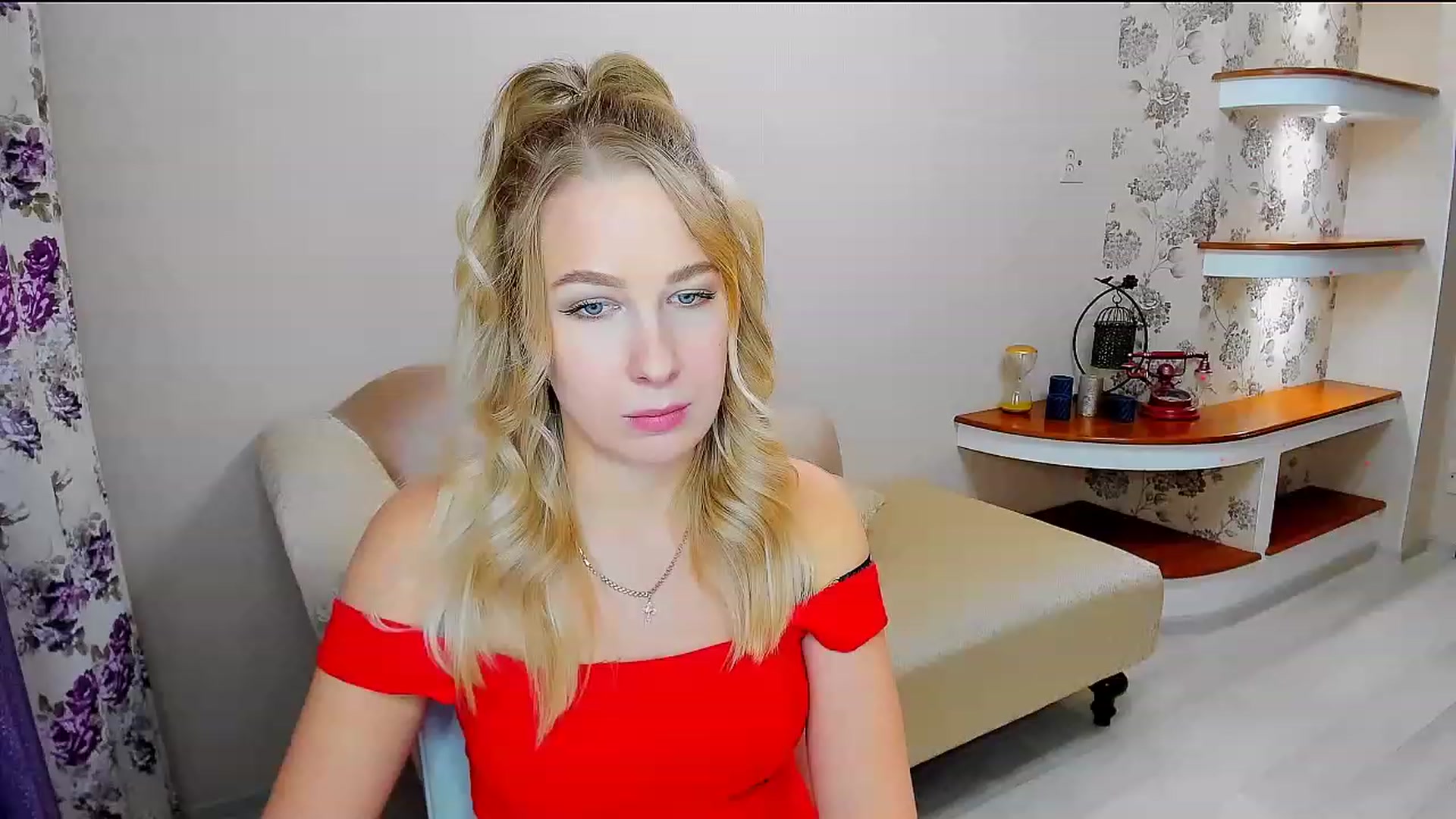 Gallery image thumbnail from ElegantLook's myfreecams stream on, 12/01/2022, 09:53 image 15 of 20