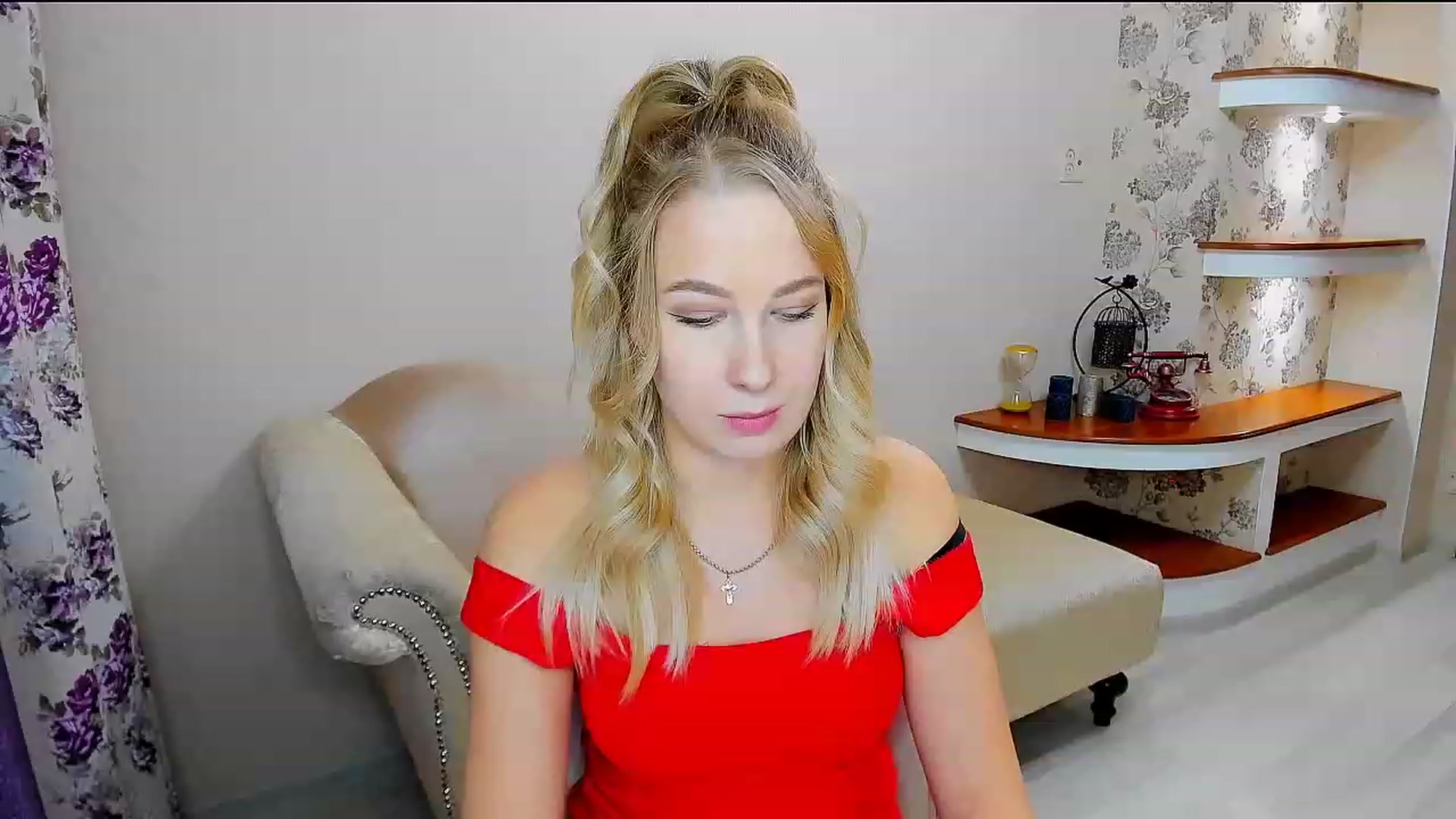 Gallery image thumbnail from ElegantLook's myfreecams stream on, 12/01/2022, 09:53 image 1 of 20