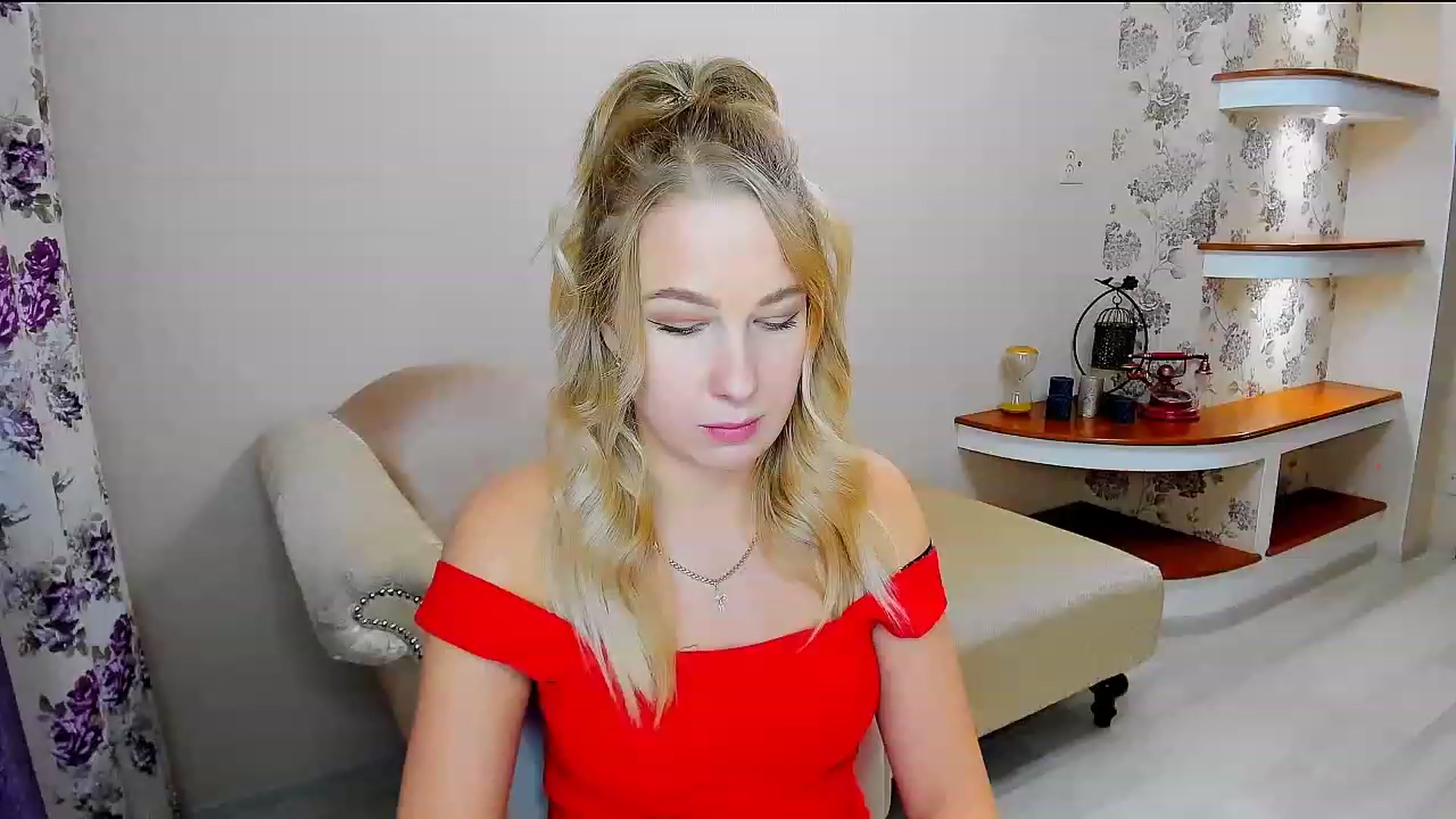 Gallery image thumbnail from ElegantLook's myfreecams stream on, 12/01/2022, 09:53 image 9 of 20