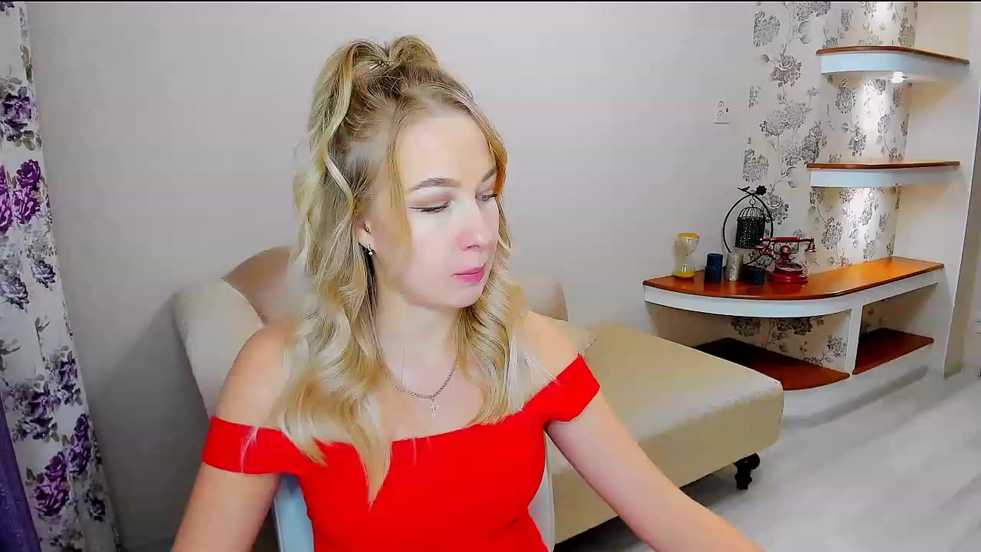 Gallery image thumbnail from ElegantLook's myfreecams stream on, 12/01/2022, 09:53 image 17 of 20