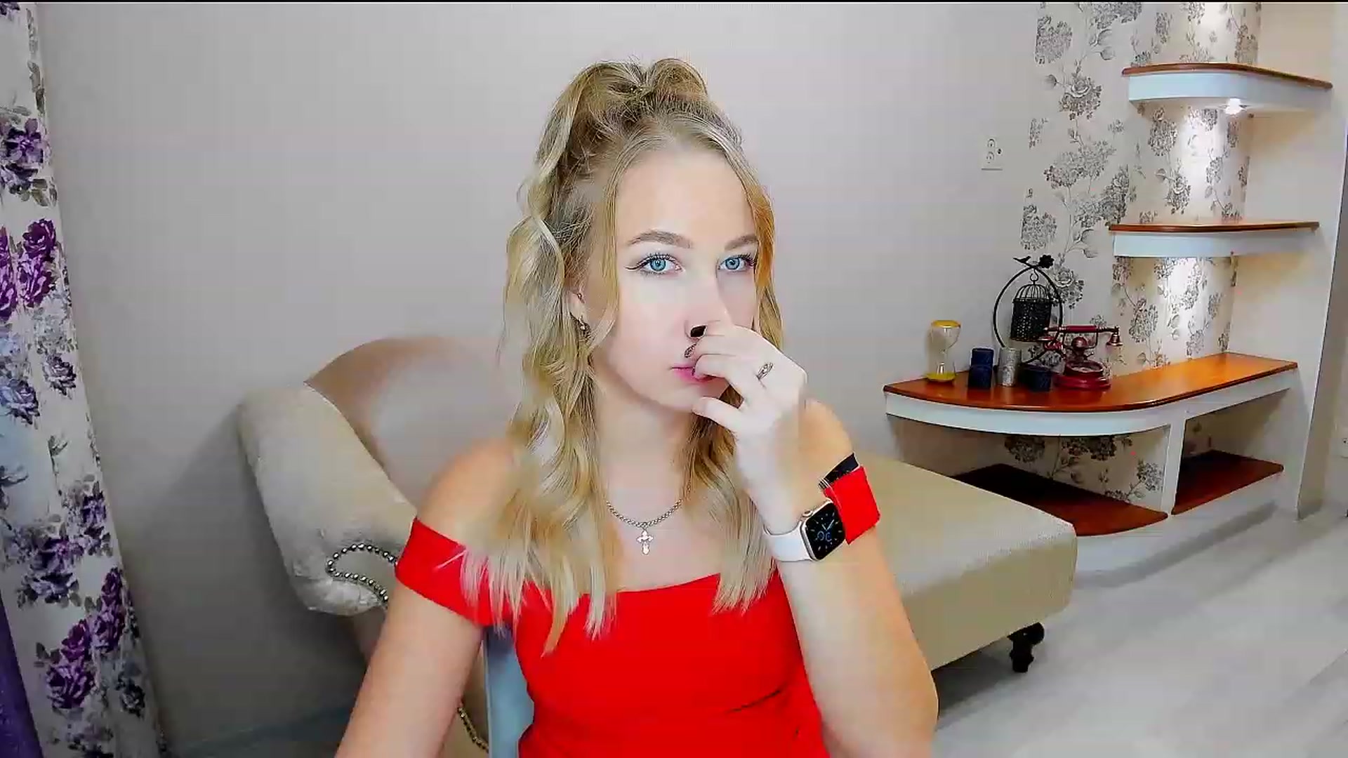 Gallery image thumbnail from ElegantLook's myfreecams stream on, 12/01/2022, 09:53 image 2 of 20