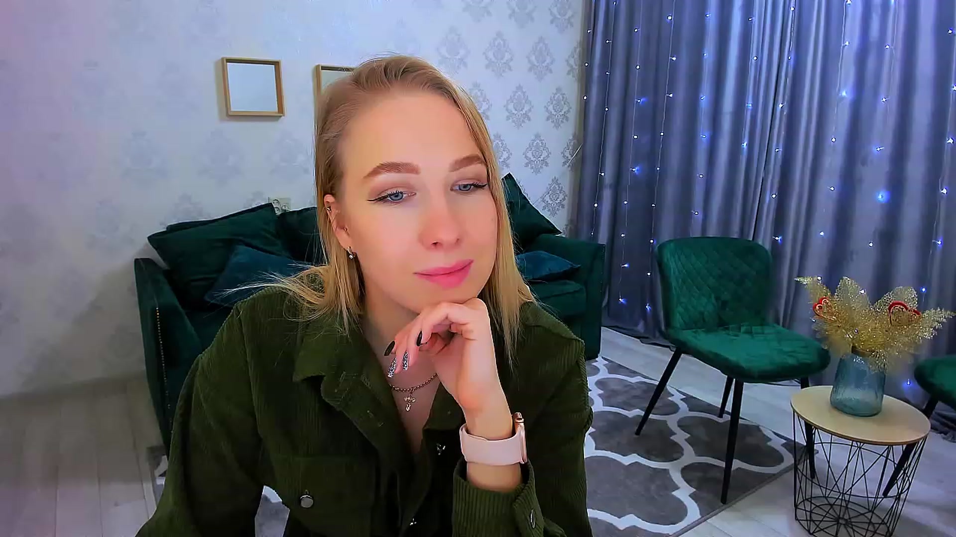 Gallery image thumbnail from ElegantLook's myfreecams stream on, 12/02/2022, 09:18 image 2 of 20
