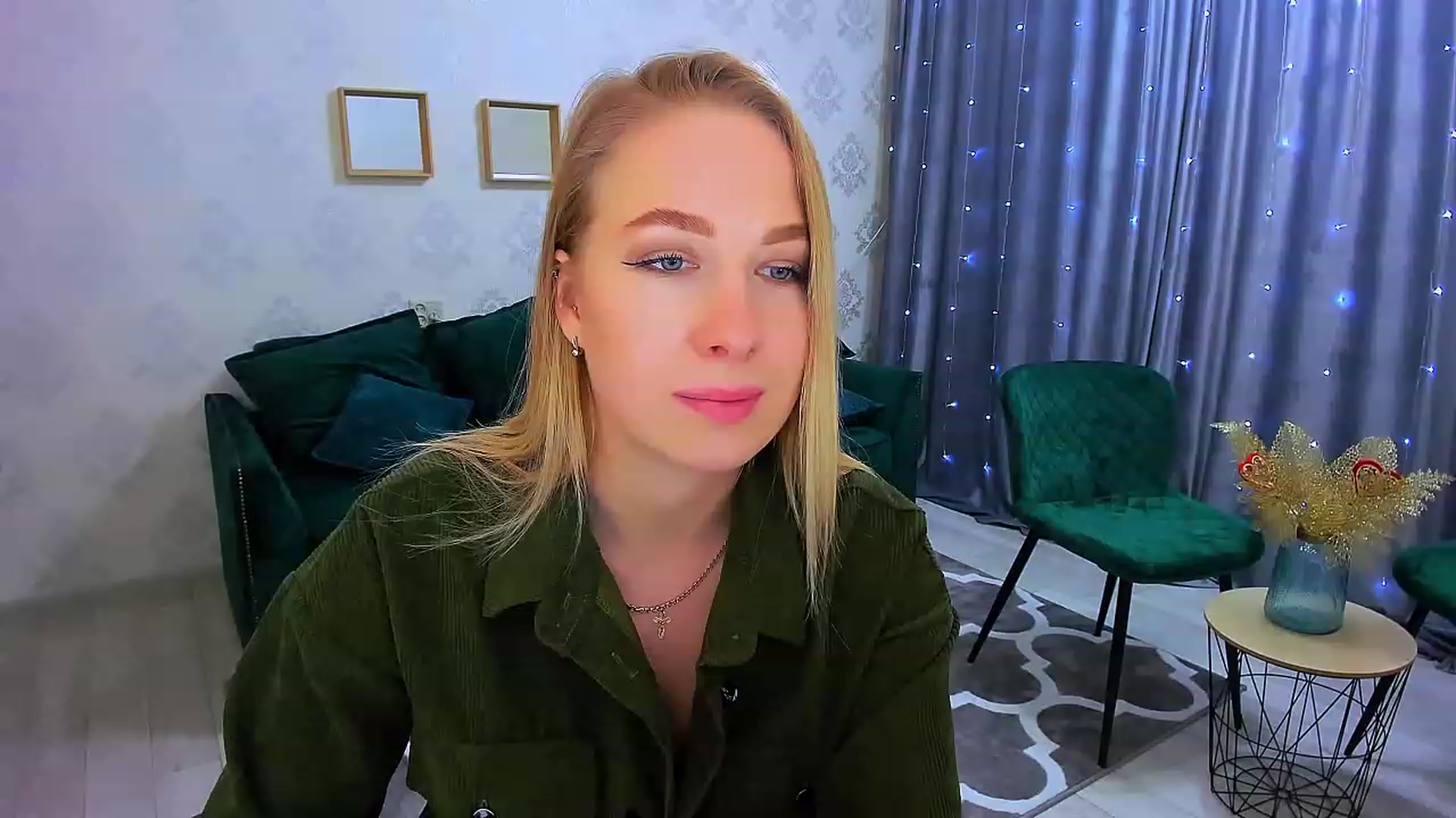Gallery image thumbnail from ElegantLook's myfreecams stream on, 12/02/2022, 09:18 image 3 of 20