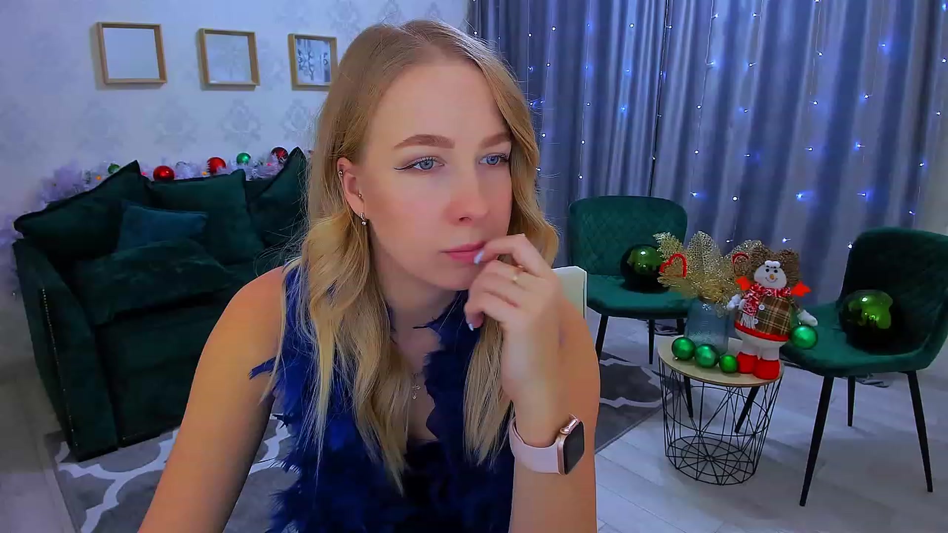 Gallery image thumbnail from ElegantLook's myfreecams stream on, 12/09/2022, 08:28 image 16 of 20