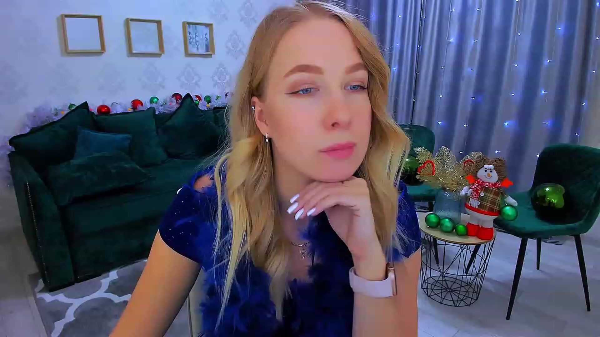 Gallery image thumbnail from ElegantLook's myfreecams stream on, 12/09/2022, 08:59 image 15 of 20