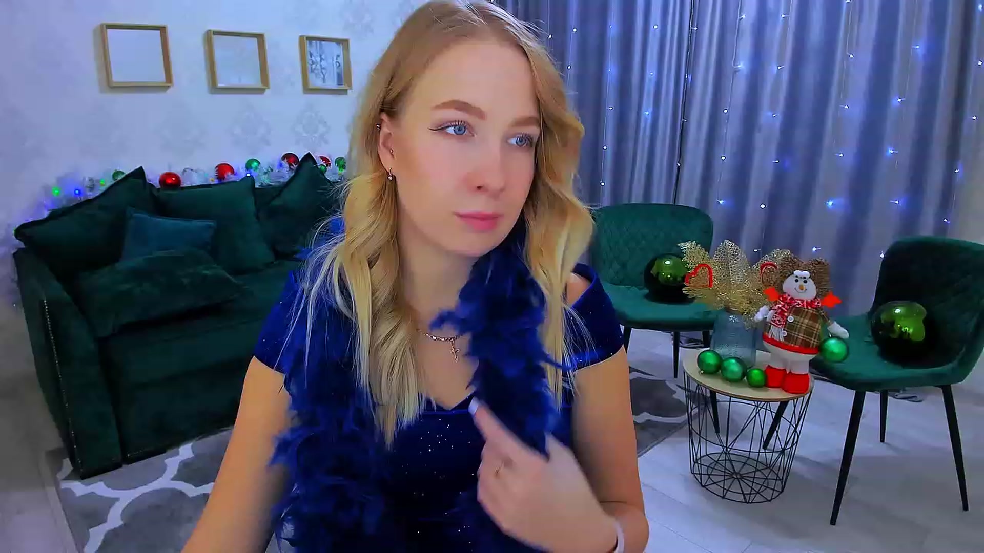 Gallery image thumbnail from ElegantLook's myfreecams stream on, 12/09/2022, 09:23 image 13 of 20