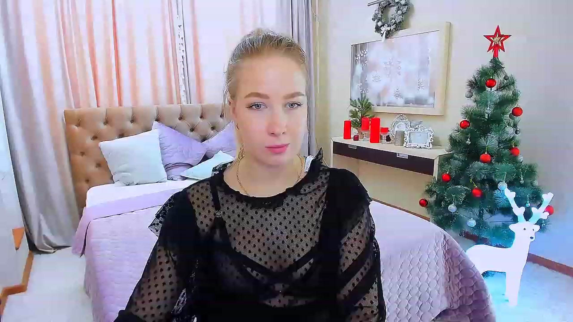 Gallery image thumbnail from ElegantLook's myfreecams stream on, 12/12/2022, 07:17 image 9 of 20