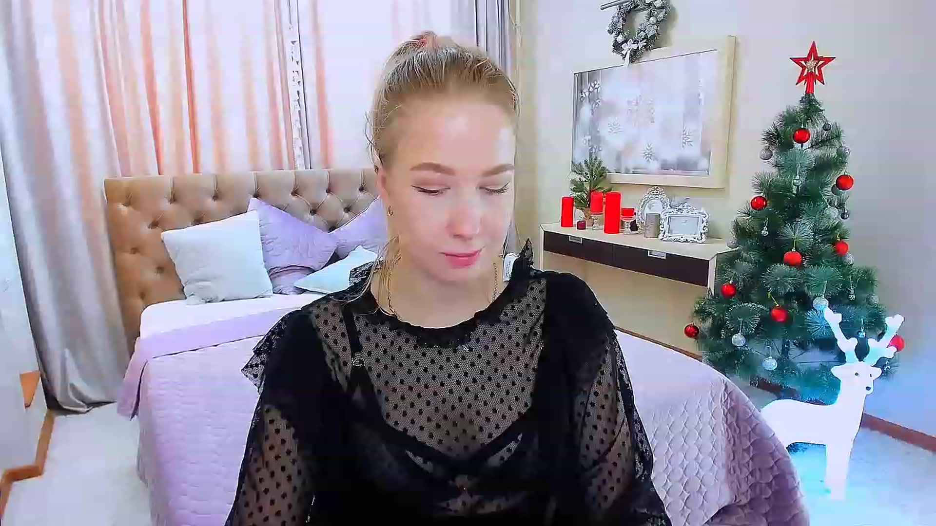 Gallery image thumbnail from ElegantLook's myfreecams stream on, 12/12/2022, 07:17 image 12 of 20