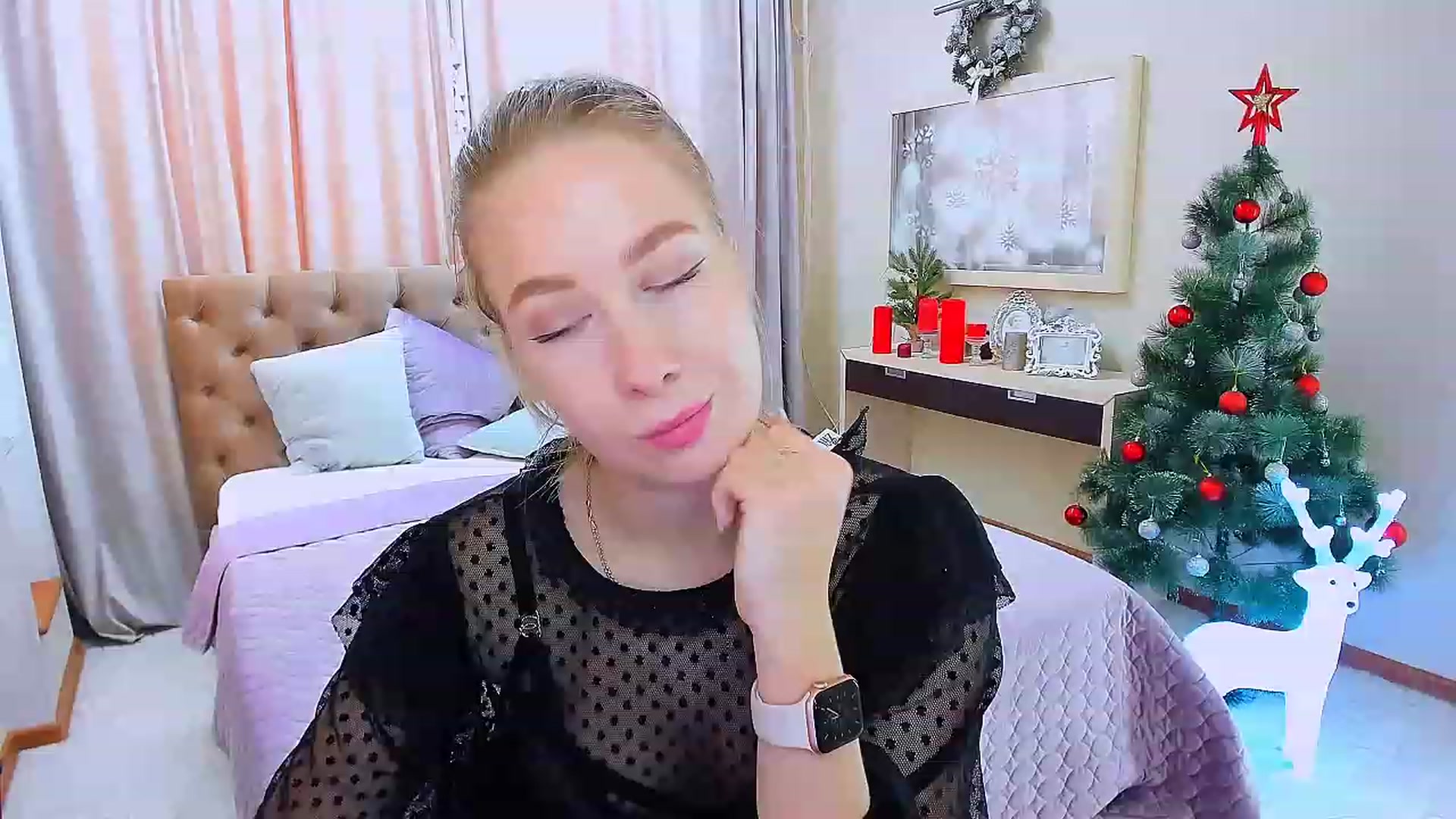 Gallery image thumbnail from ElegantLook's myfreecams stream on, 12/12/2022, 07:17 image 10 of 20