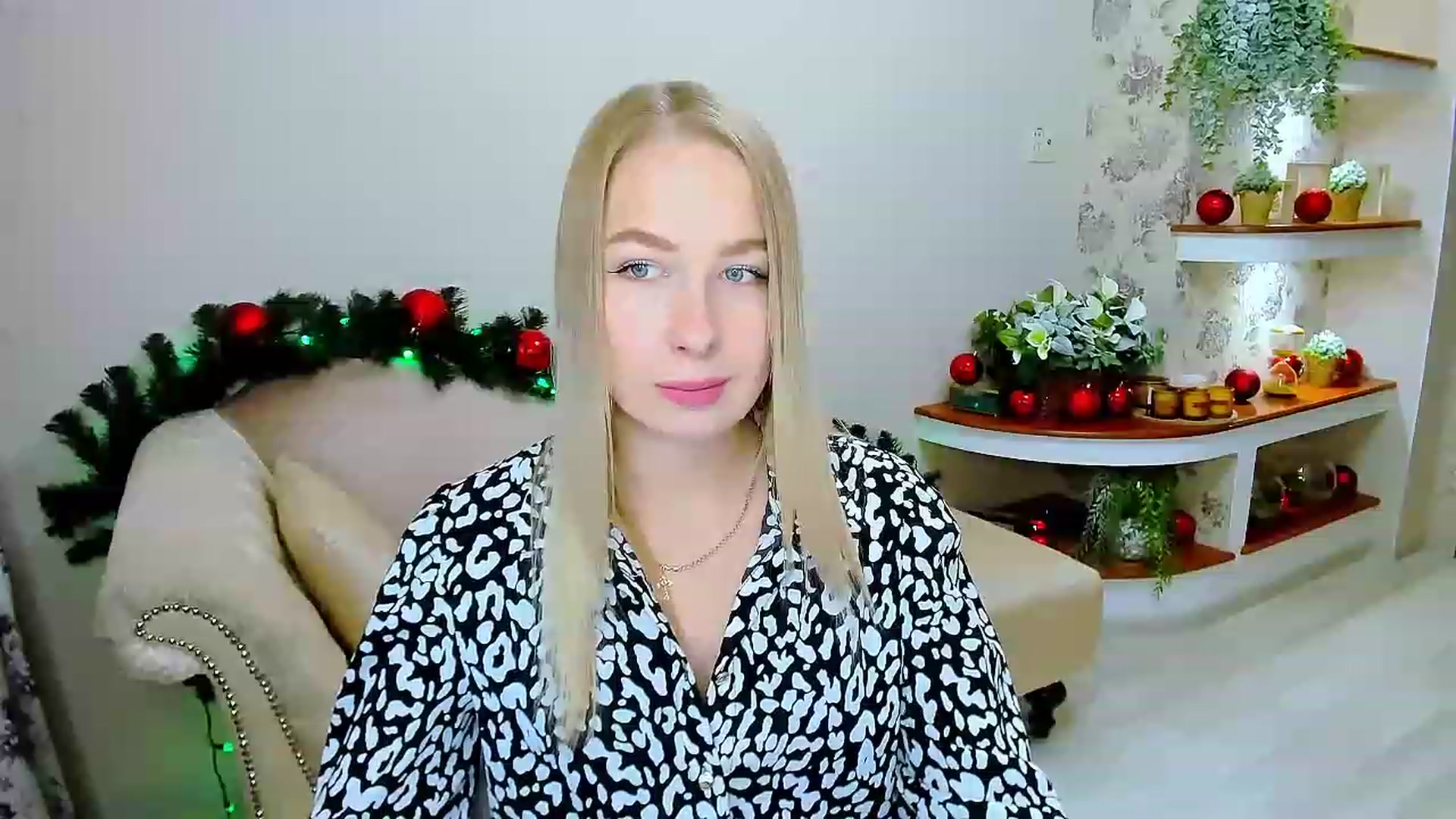 Gallery image thumbnail from ElegantLook's myfreecams stream on, 12/15/2022, 10:16 image 20 of 20