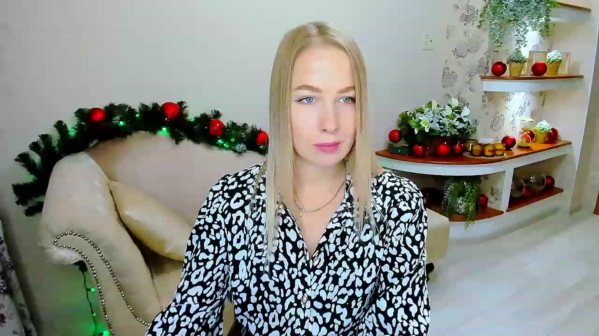 Gallery image thumbnail from ElegantLook's myfreecams stream on, 12/15/2022, 11:47 image 9 of 20