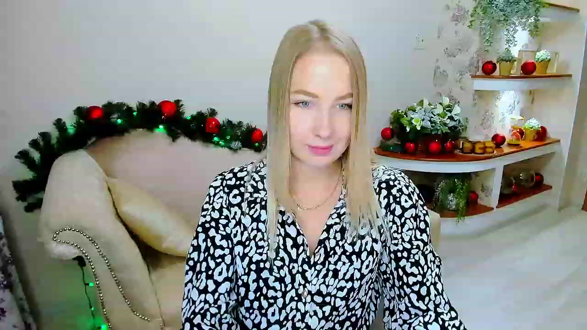 Gallery image thumbnail from ElegantLook's myfreecams stream on, 12/15/2022, 11:47 image 11 of 20