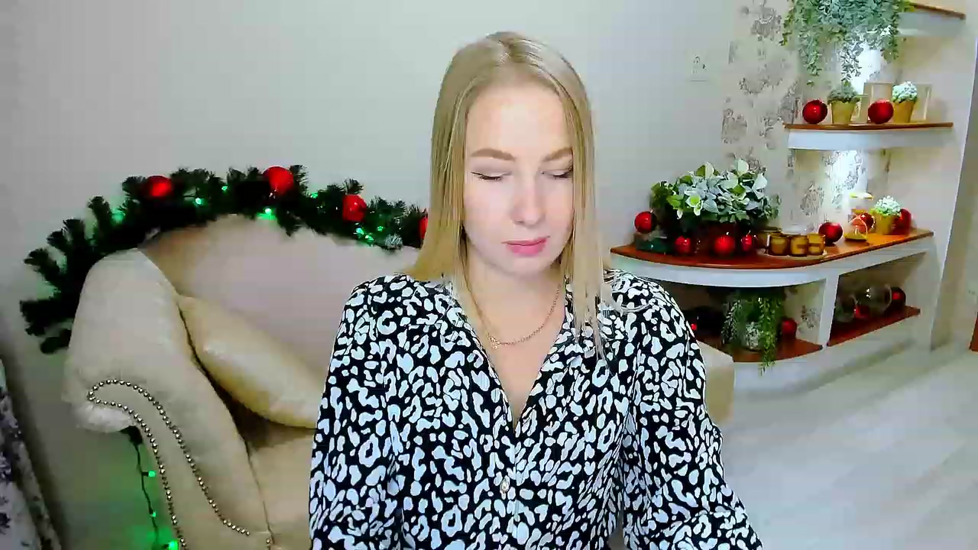Gallery image thumbnail from ElegantLook's myfreecams stream on, 12/15/2022, 11:47 image 14 of 20