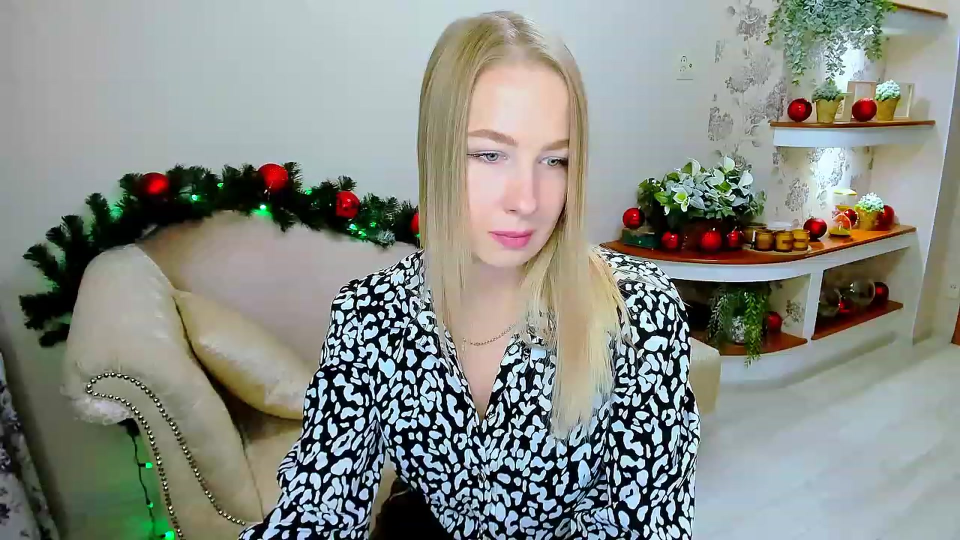 Gallery image thumbnail from ElegantLook's myfreecams stream on, 12/15/2022, 11:47 image 20 of 20