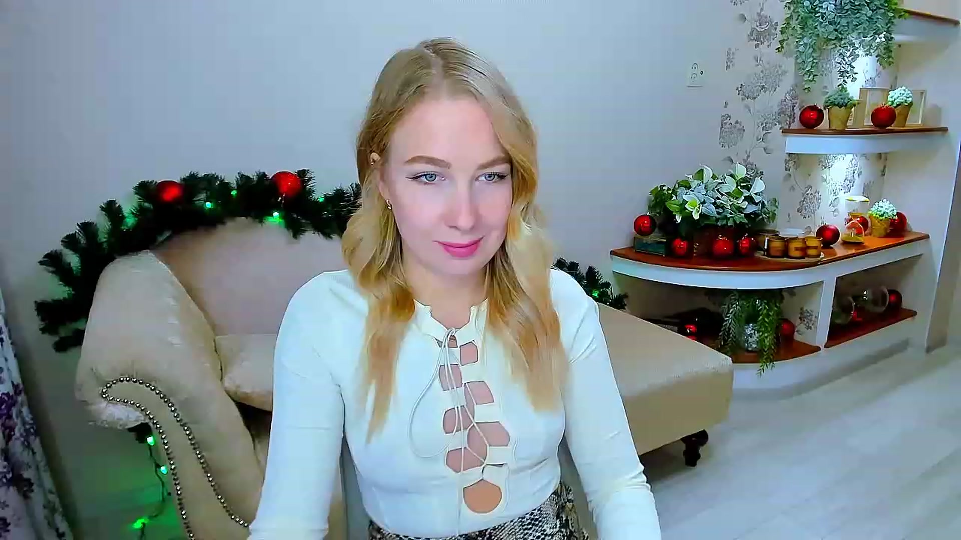 Gallery image thumbnail from ElegantLook's myfreecams stream on, 12/16/2022, 08:11 image 16 of 20