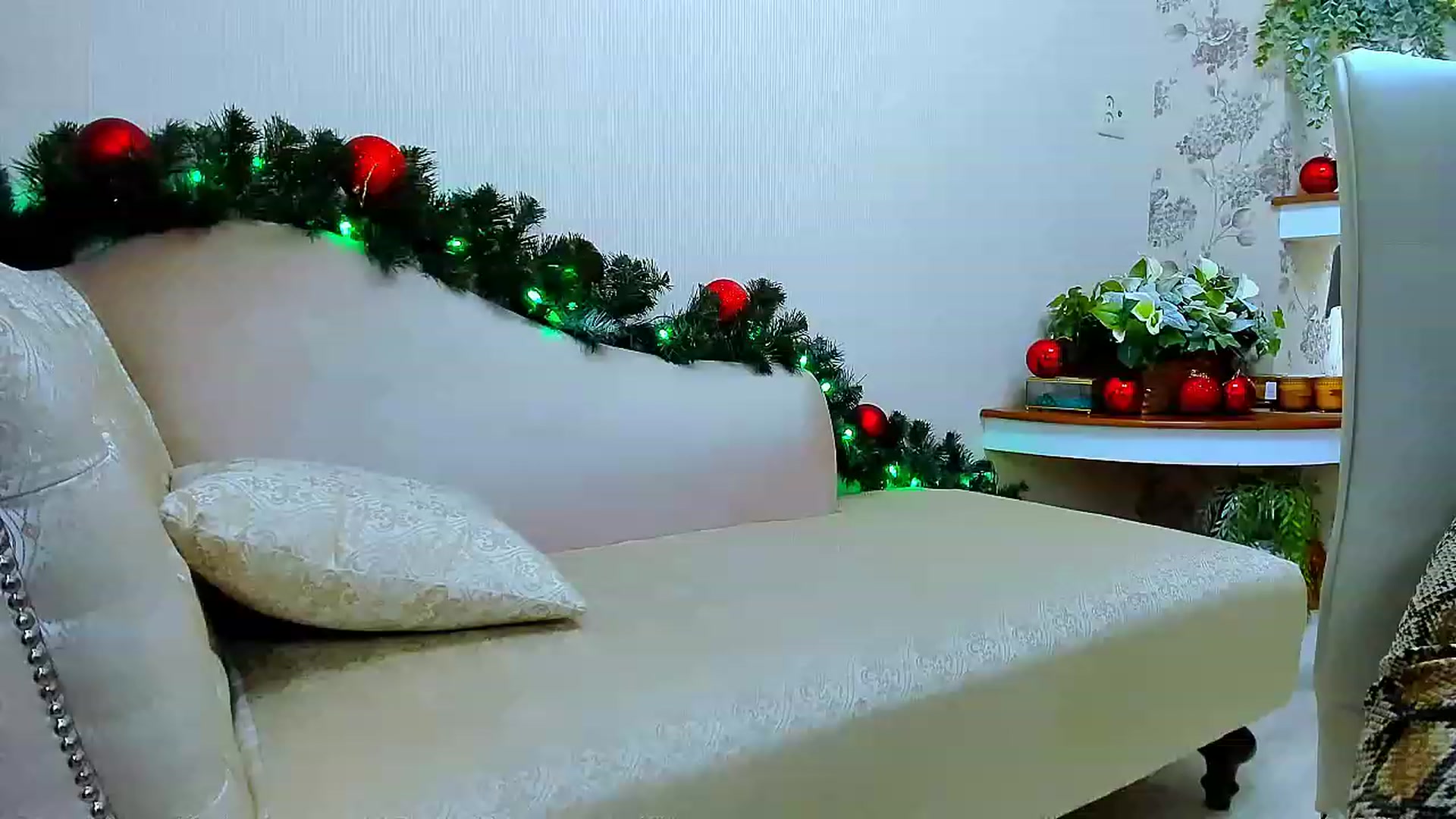 Gallery image thumbnail from ElegantLook's myfreecams stream on, 12/16/2022, 08:11 image 17 of 20