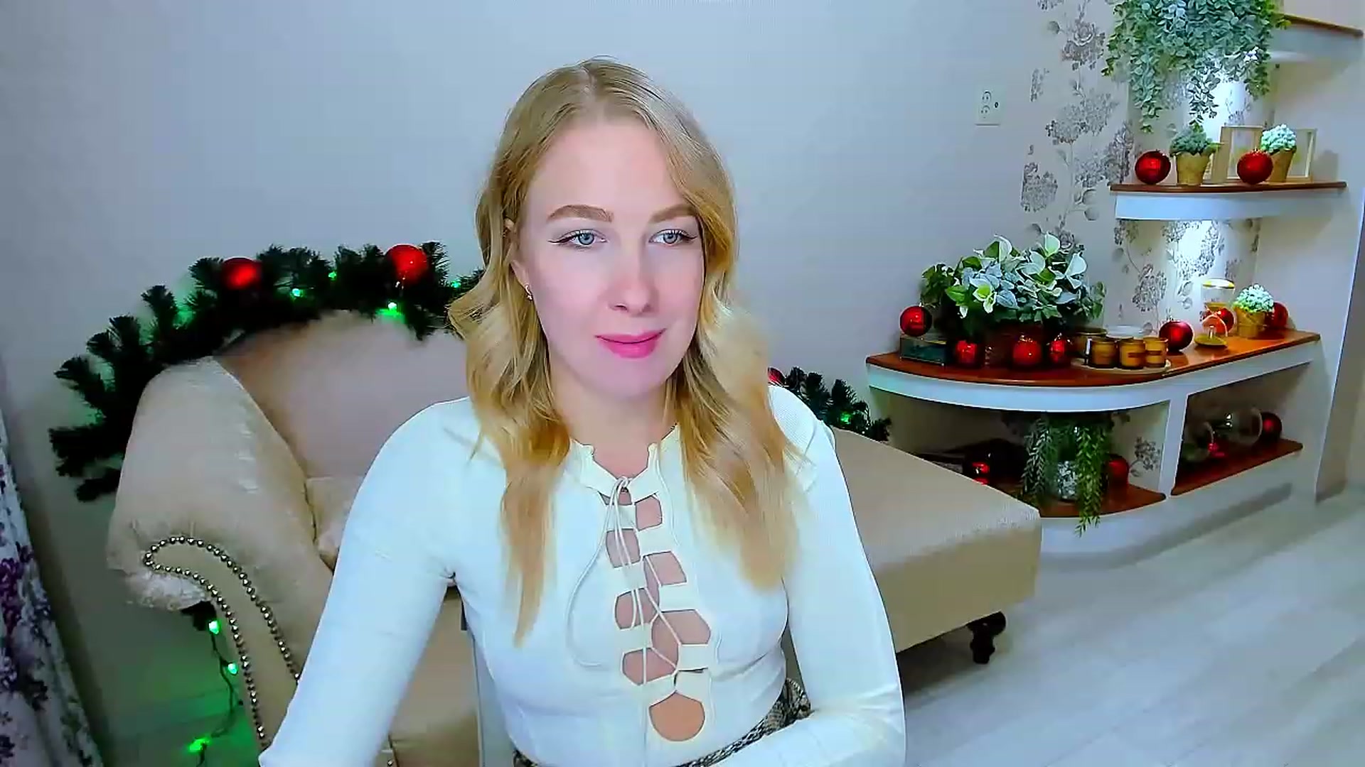 Gallery image thumbnail from ElegantLook's myfreecams stream on, 12/16/2022, 08:11 image 14 of 20