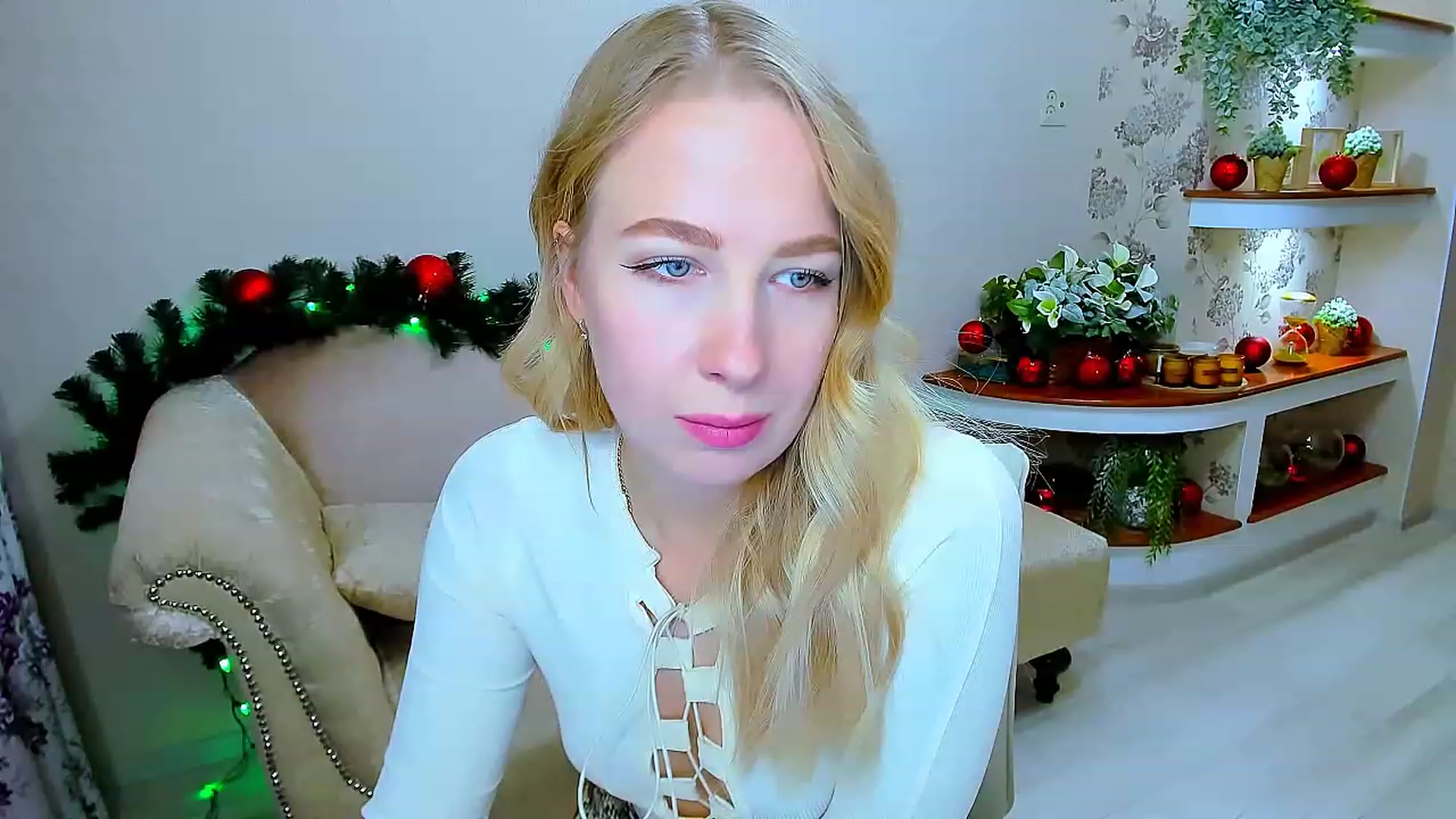 Gallery image thumbnail from ElegantLook's myfreecams stream on, 12/16/2022, 08:11 image 2 of 20