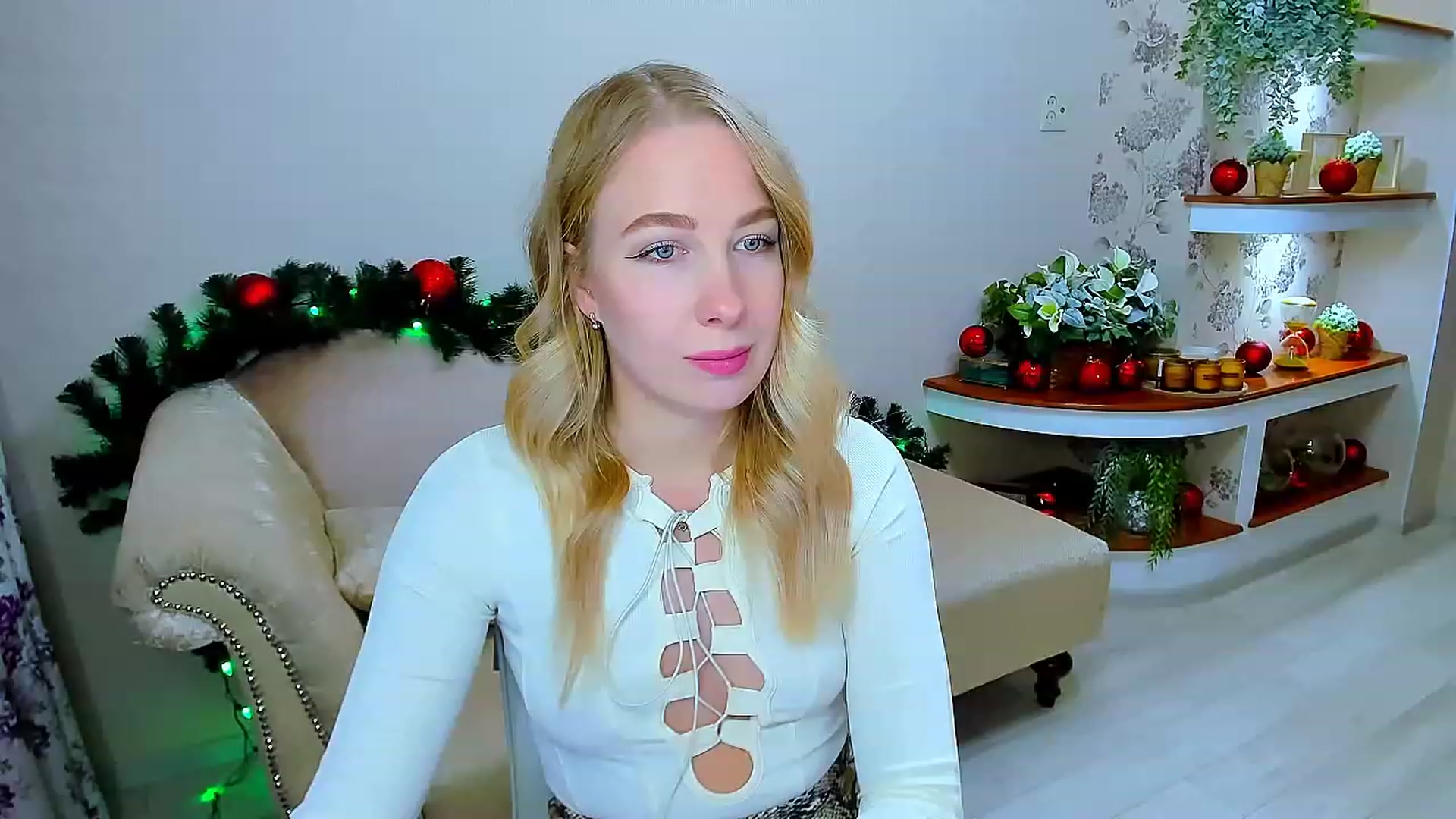 Gallery image thumbnail from ElegantLook's myfreecams stream on, 12/16/2022, 08:11 image 11 of 20