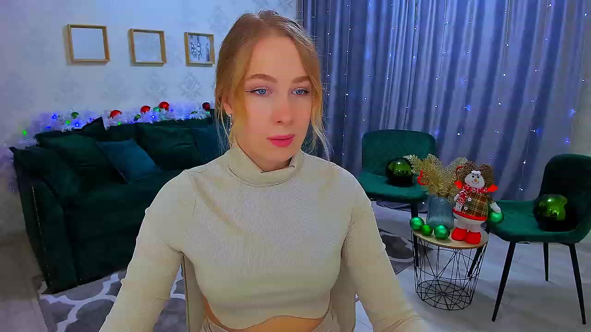 Gallery image thumbnail from ElegantLook's myfreecams stream on, 12/20/2022, 07:09 image 4 of 20