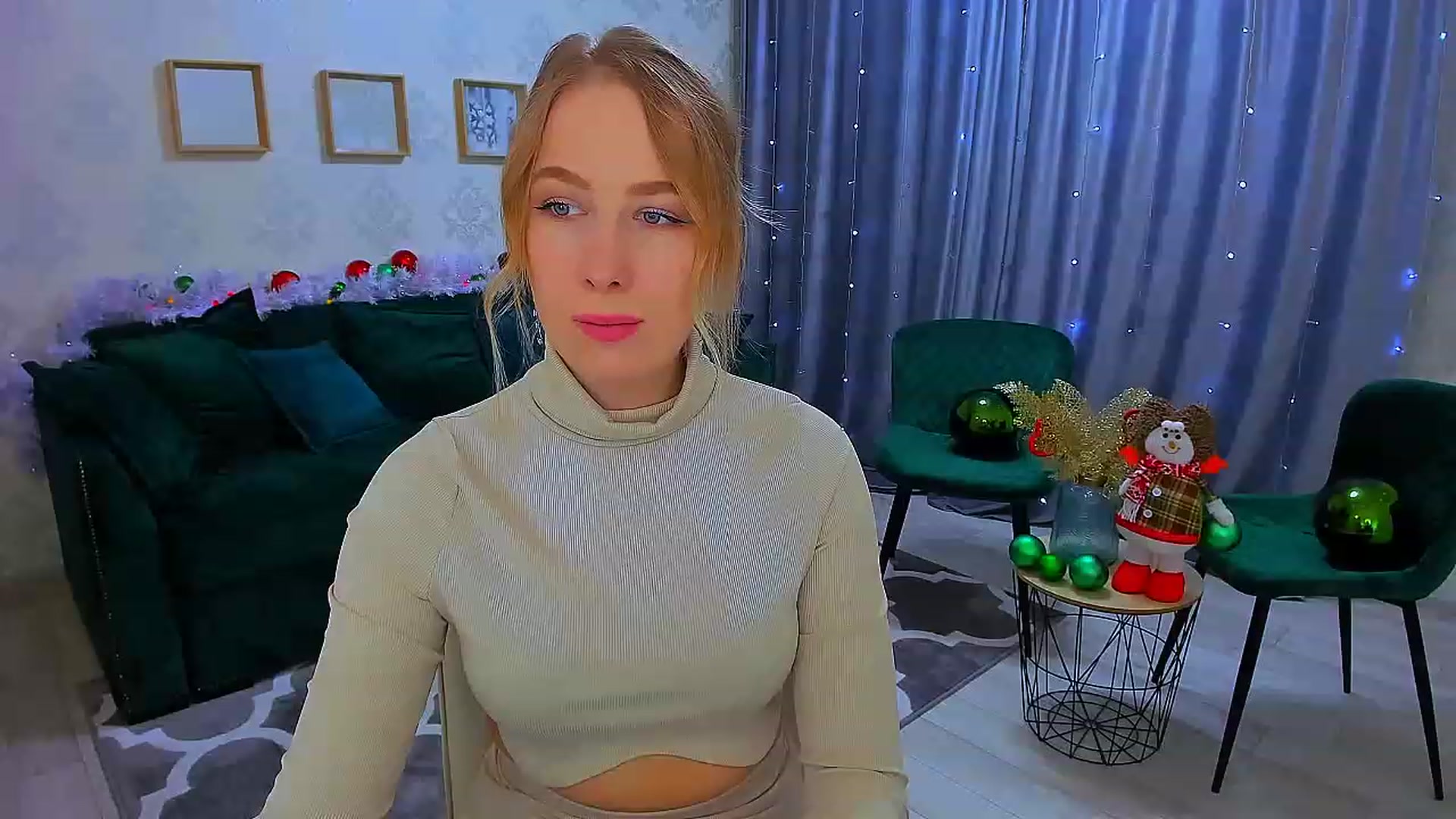 Gallery image thumbnail from ElegantLook's myfreecams stream on, 12/20/2022, 07:09 image 14 of 20
