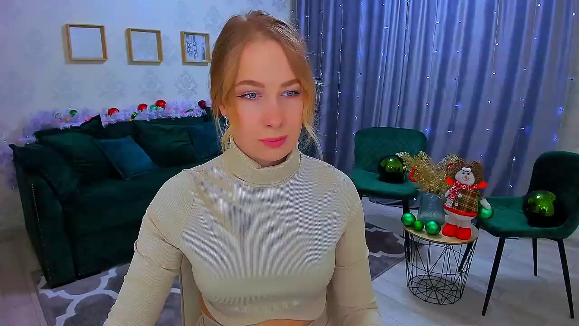 Gallery image thumbnail from ElegantLook's myfreecams stream on, 12/20/2022, 07:09 image 9 of 20
