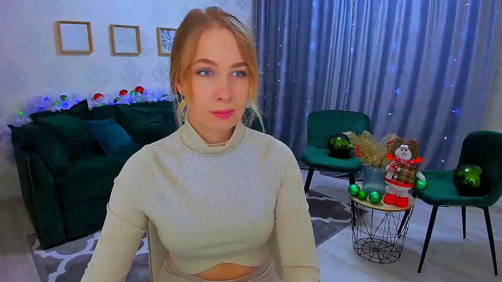 Gallery image thumbnail from ElegantLook's myfreecams stream on, 12/20/2022, 07:09 image 12 of 20