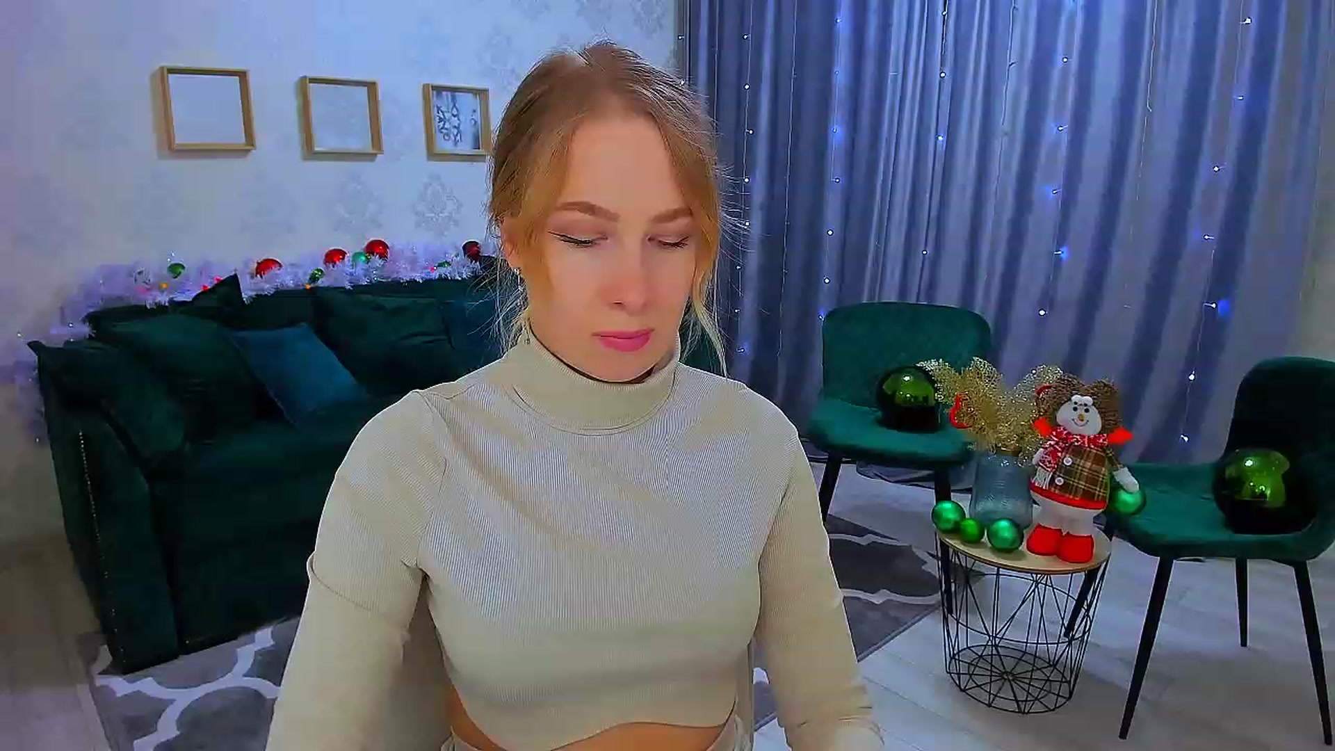 Gallery image thumbnail from ElegantLook's myfreecams stream on, 12/20/2022, 09:30 image 2 of 20