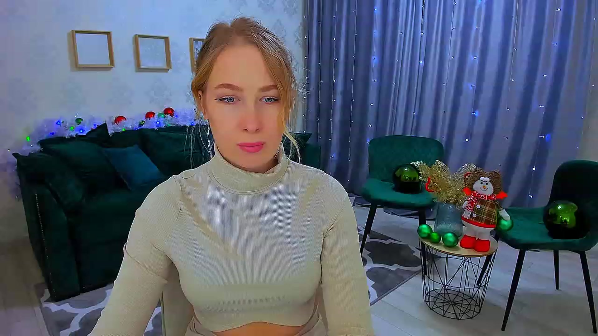 Gallery image thumbnail from ElegantLook's myfreecams stream on, 12/20/2022, 09:30 image 18 of 20