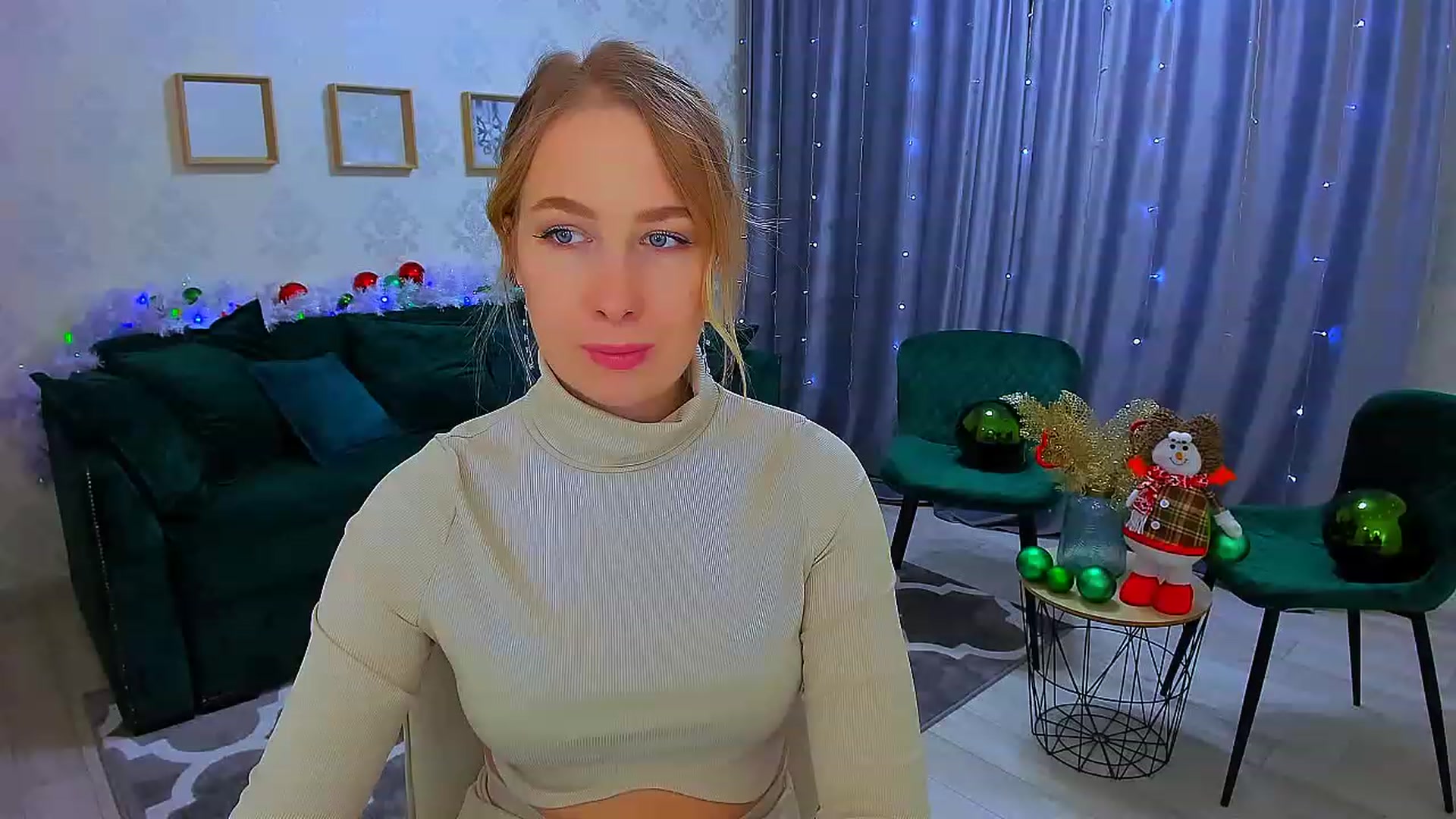Gallery image thumbnail from ElegantLook's myfreecams stream on, 12/20/2022, 09:30 image 17 of 20