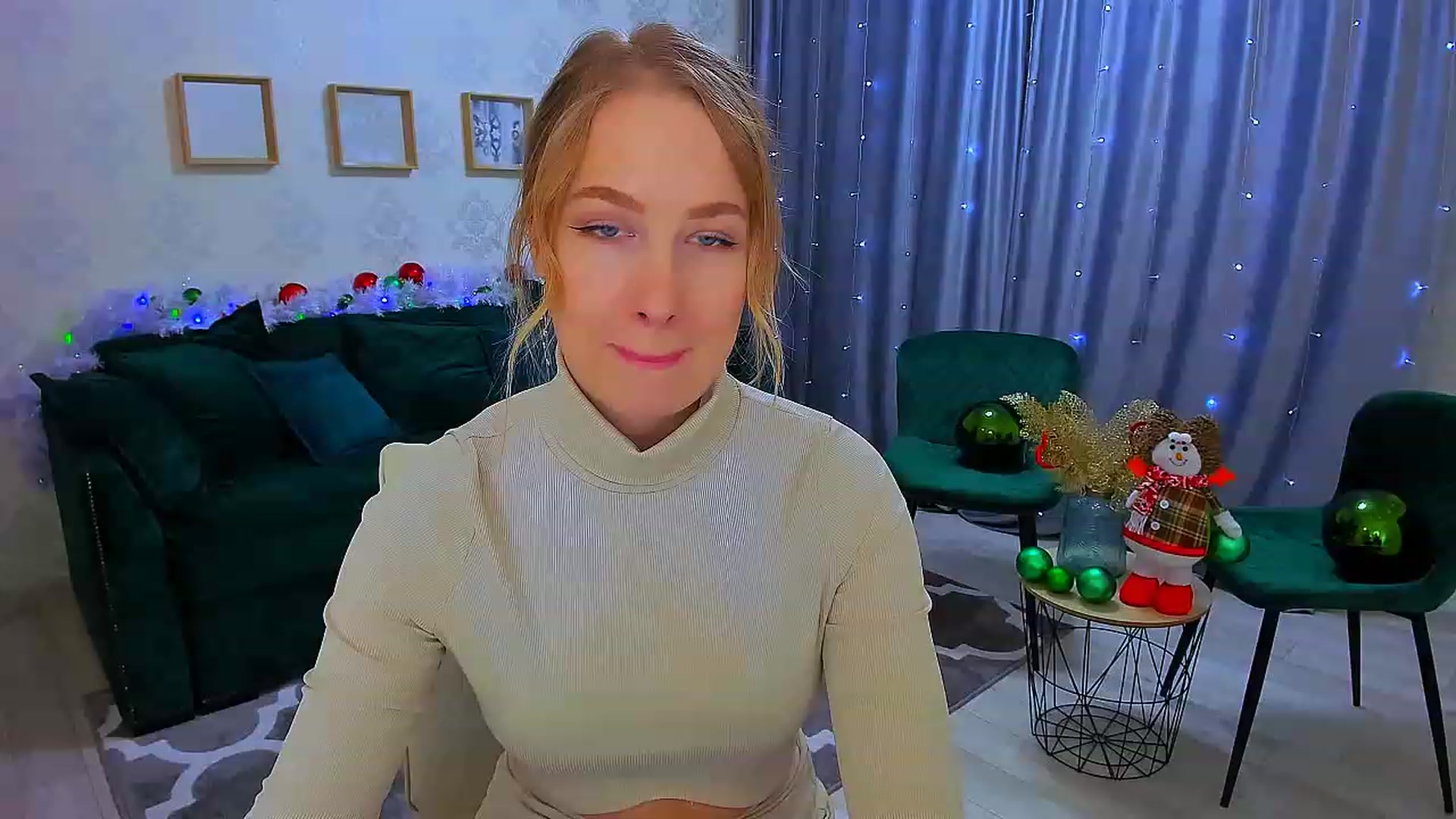 Gallery image thumbnail from ElegantLook's myfreecams stream on, 12/20/2022, 10:01 image 12 of 20