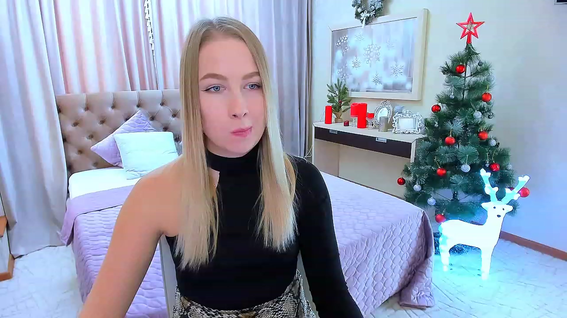 Gallery image thumbnail from ElegantLook's myfreecams stream on, 12/21/2022, 08:52 image 3 of 20