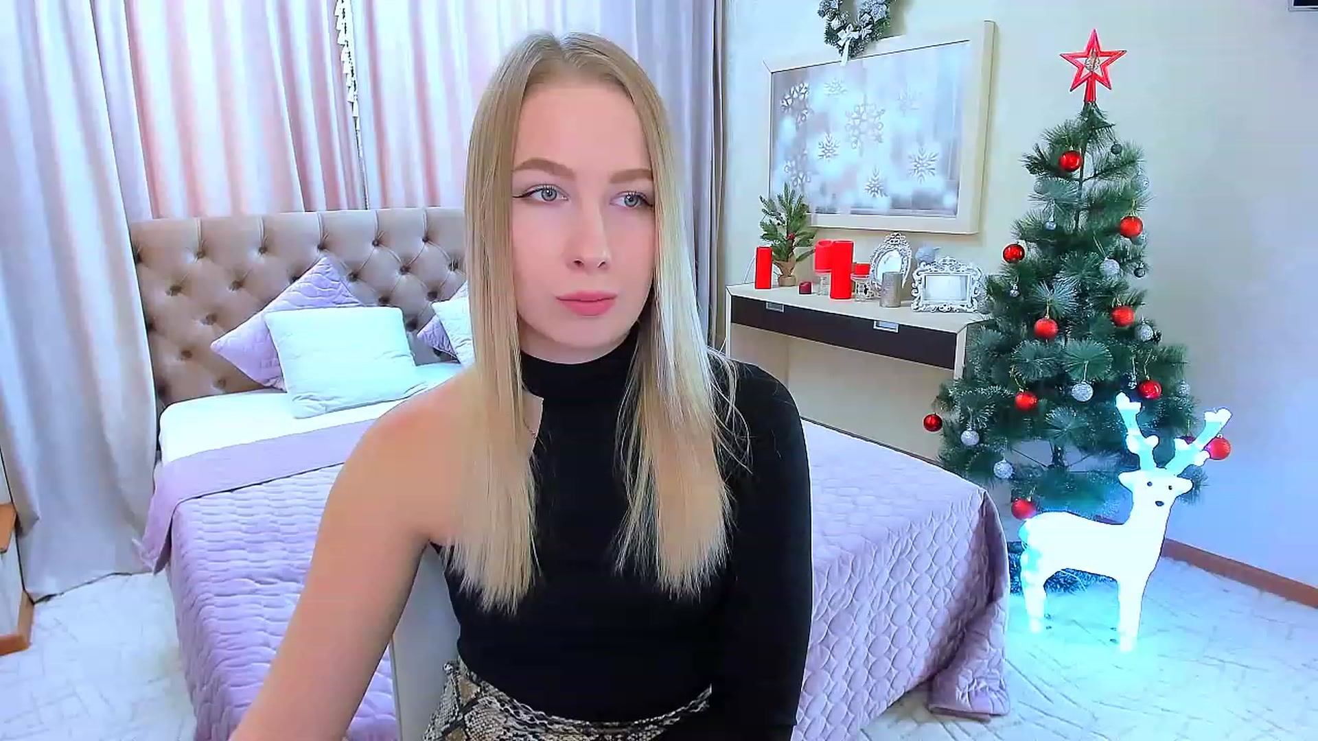 Gallery image thumbnail from ElegantLook's myfreecams stream on, 12/21/2022, 08:52 image 11 of 20