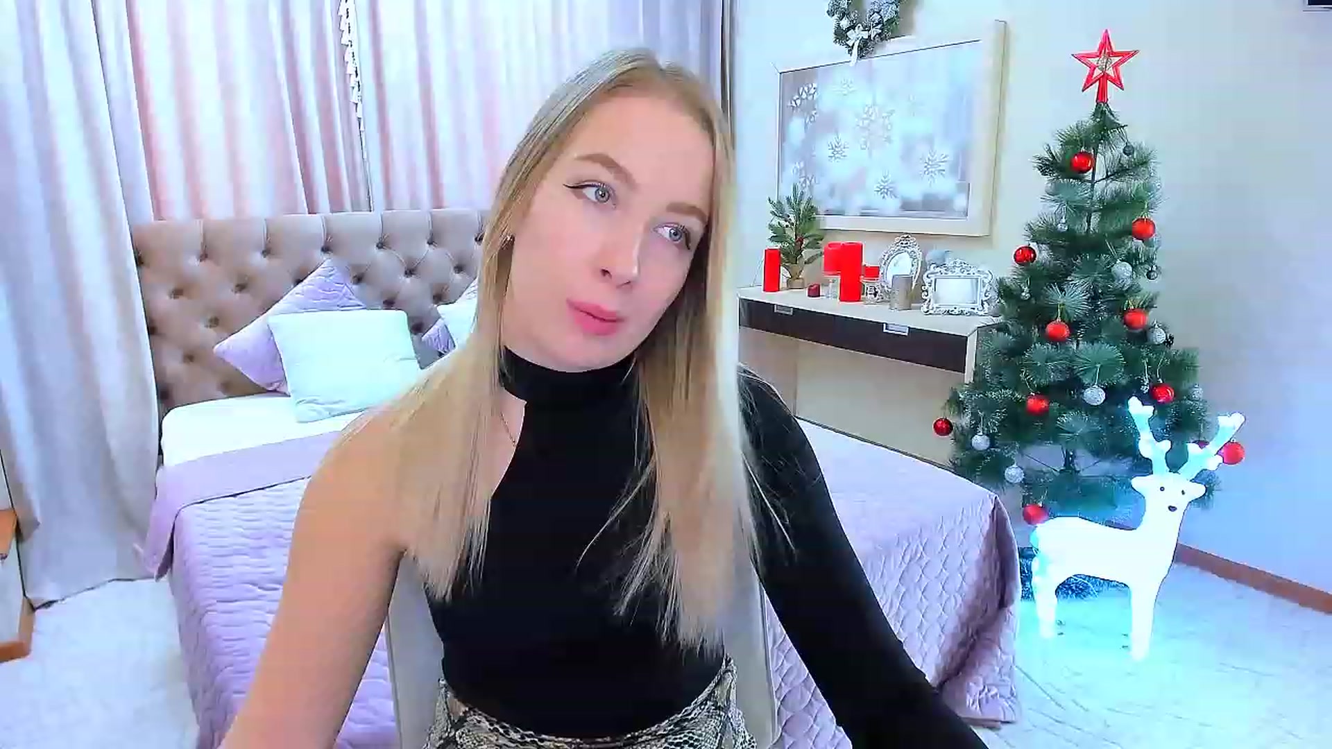 Gallery image thumbnail from ElegantLook's myfreecams stream on, 12/21/2022, 08:52 image 16 of 20