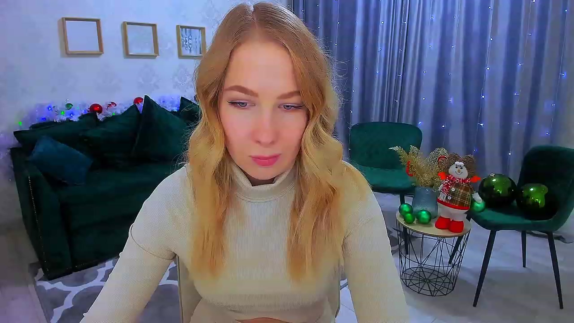 Gallery image thumbnail from ElegantLook's myfreecams stream on, 12/22/2022, 07:15 image 8 of 20