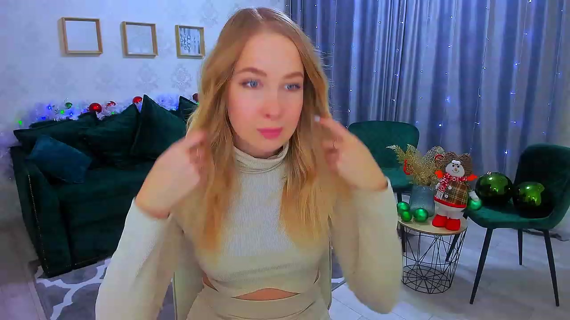 Gallery image thumbnail from ElegantLook's myfreecams stream on, 12/22/2022, 07:15 image 18 of 20