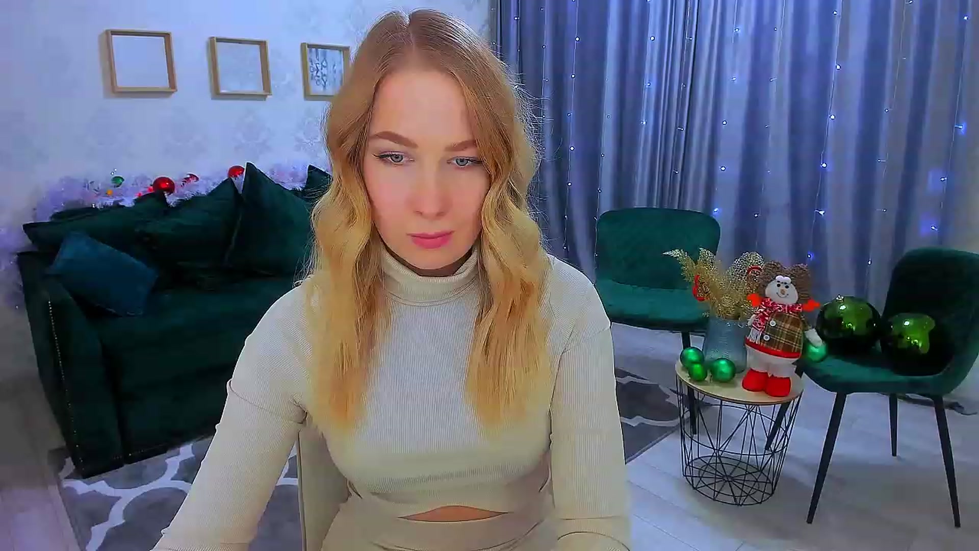 Gallery image thumbnail from ElegantLook's myfreecams stream on, 12/22/2022, 07:15 image 20 of 20