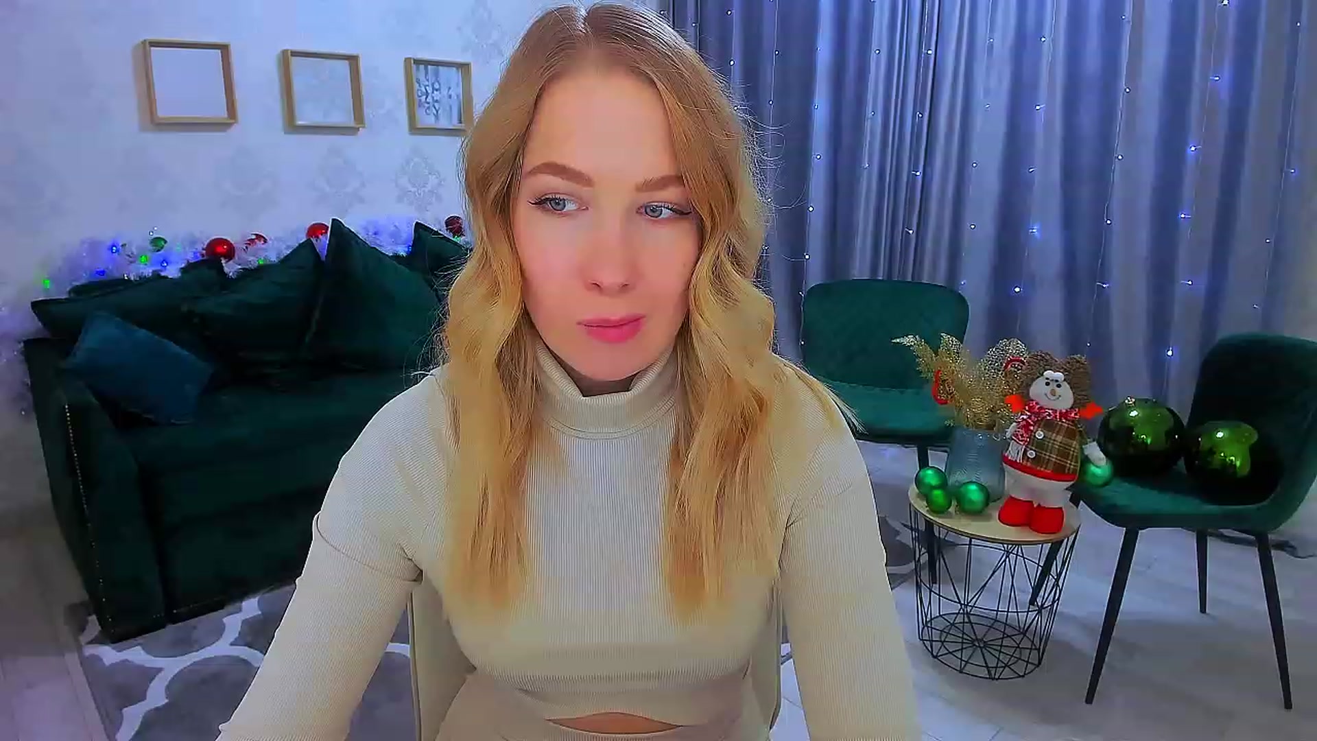 Gallery image thumbnail from ElegantLook's myfreecams stream on, 12/22/2022, 07:15 image 9 of 20