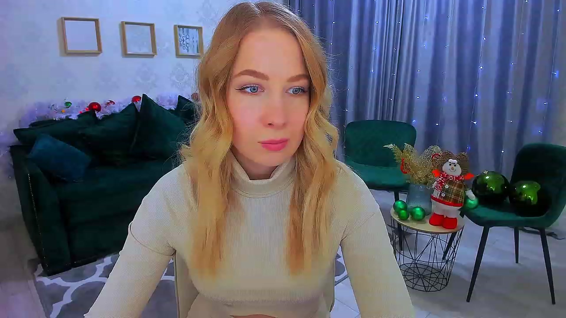Gallery image thumbnail from ElegantLook's myfreecams stream on, 12/22/2022, 07:15 image 14 of 20