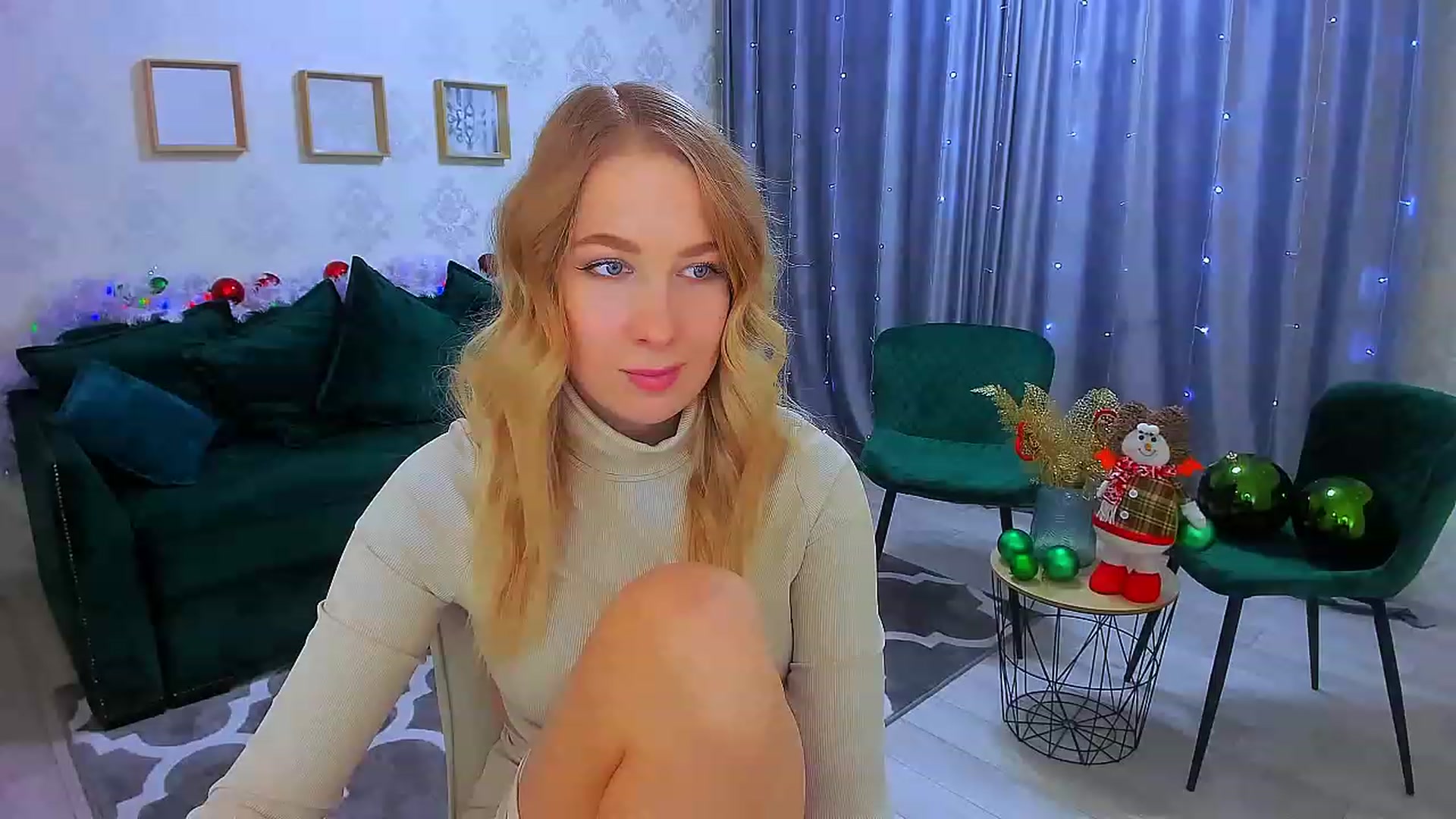 Gallery image thumbnail from ElegantLook's myfreecams stream on, 12/22/2022, 08:13 image 17 of 20
