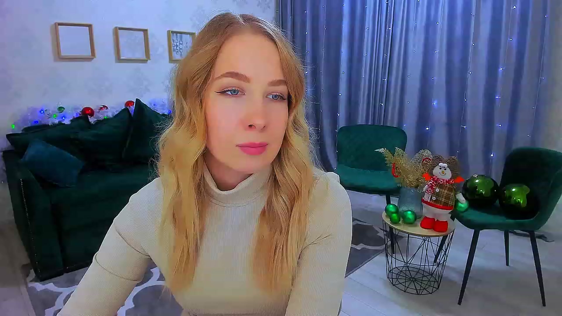 Gallery image thumbnail from ElegantLook's myfreecams stream on, 12/22/2022, 08:13 image 9 of 20