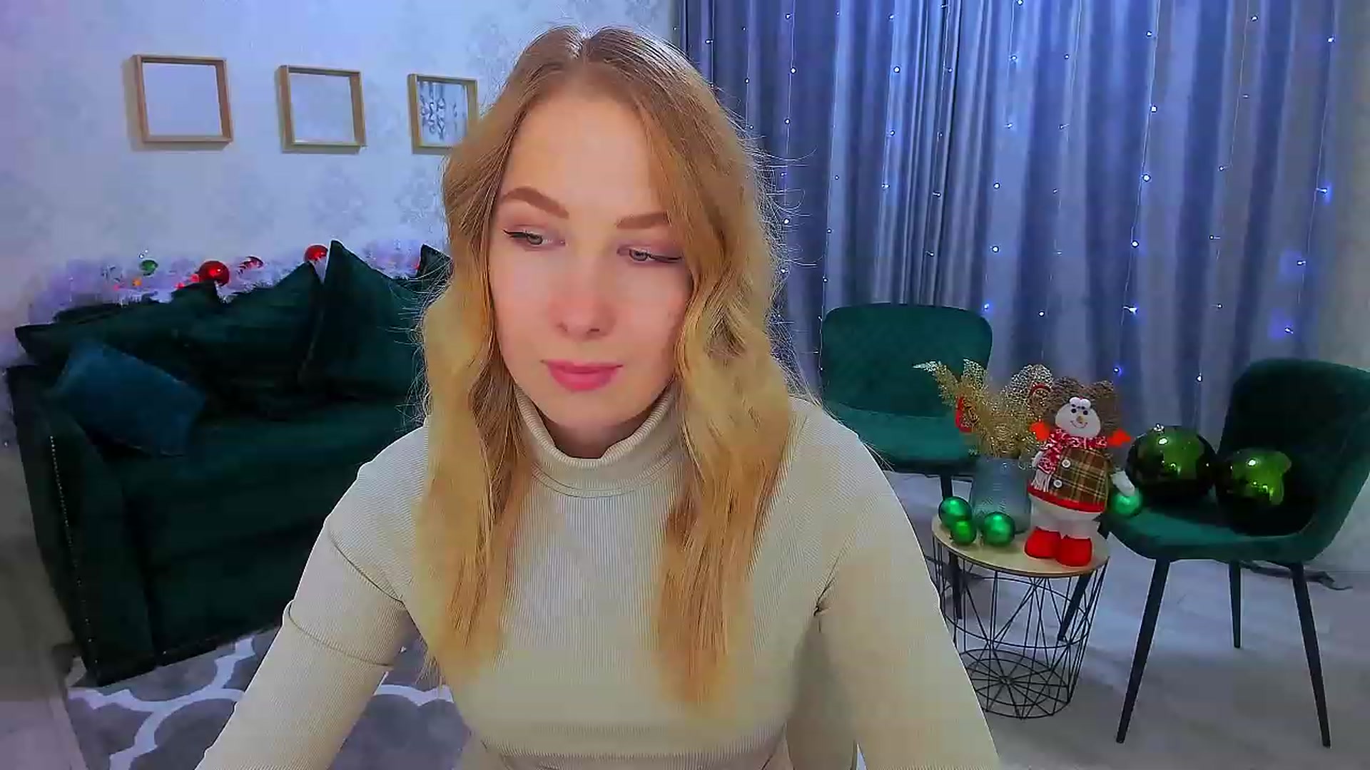 Gallery image thumbnail from ElegantLook's myfreecams stream on, 12/22/2022, 08:13 image 12 of 20