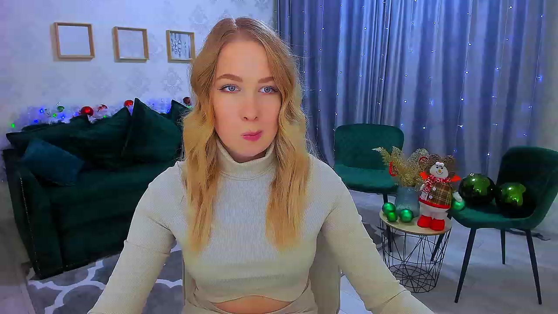 Gallery image thumbnail from ElegantLook's myfreecams stream on, 12/22/2022, 08:13 image 3 of 20