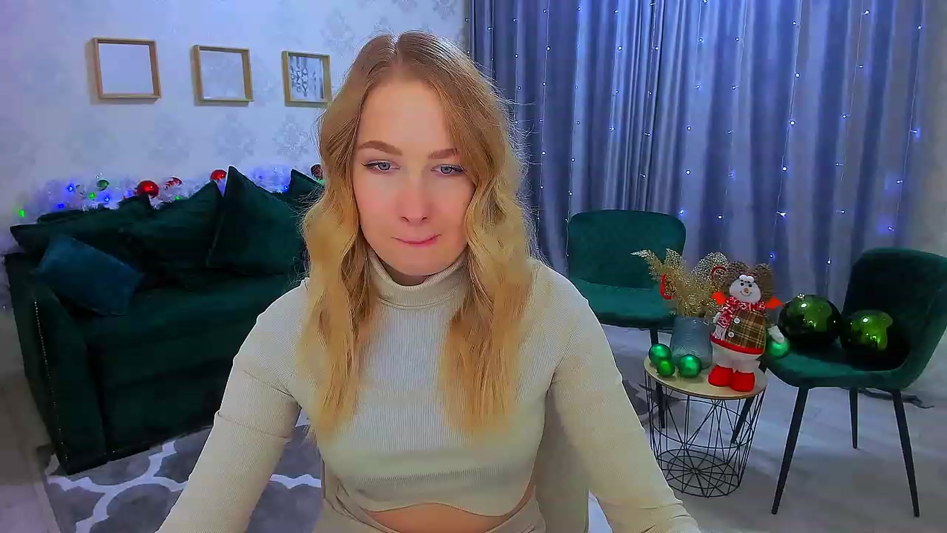 Gallery image thumbnail from ElegantLook's myfreecams stream on, 12/22/2022, 08:13 image 6 of 20