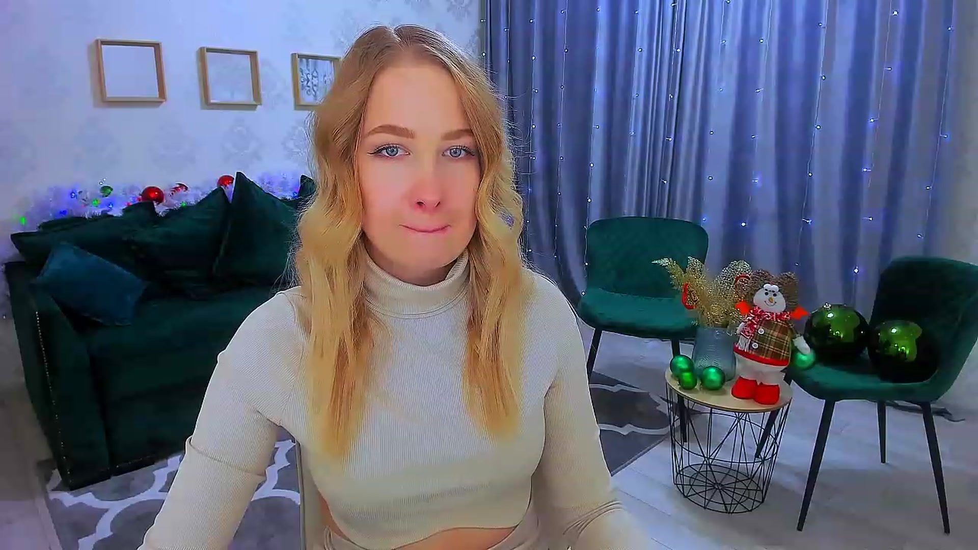 Gallery image thumbnail from ElegantLook's myfreecams stream on, 12/22/2022, 08:35 image 18 of 20
