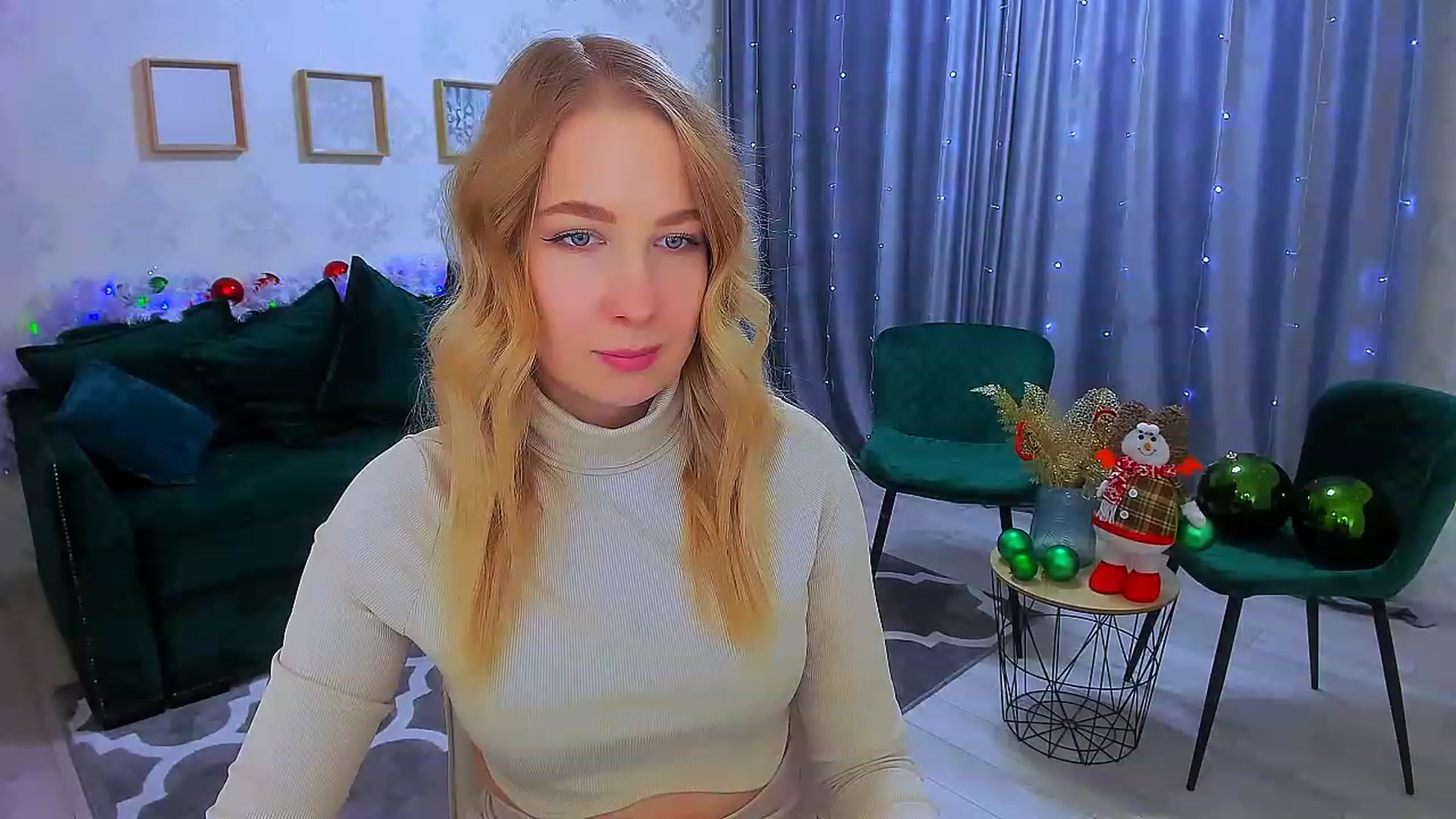 Gallery image thumbnail from ElegantLook's myfreecams stream on, 12/22/2022, 08:35 image 17 of 20