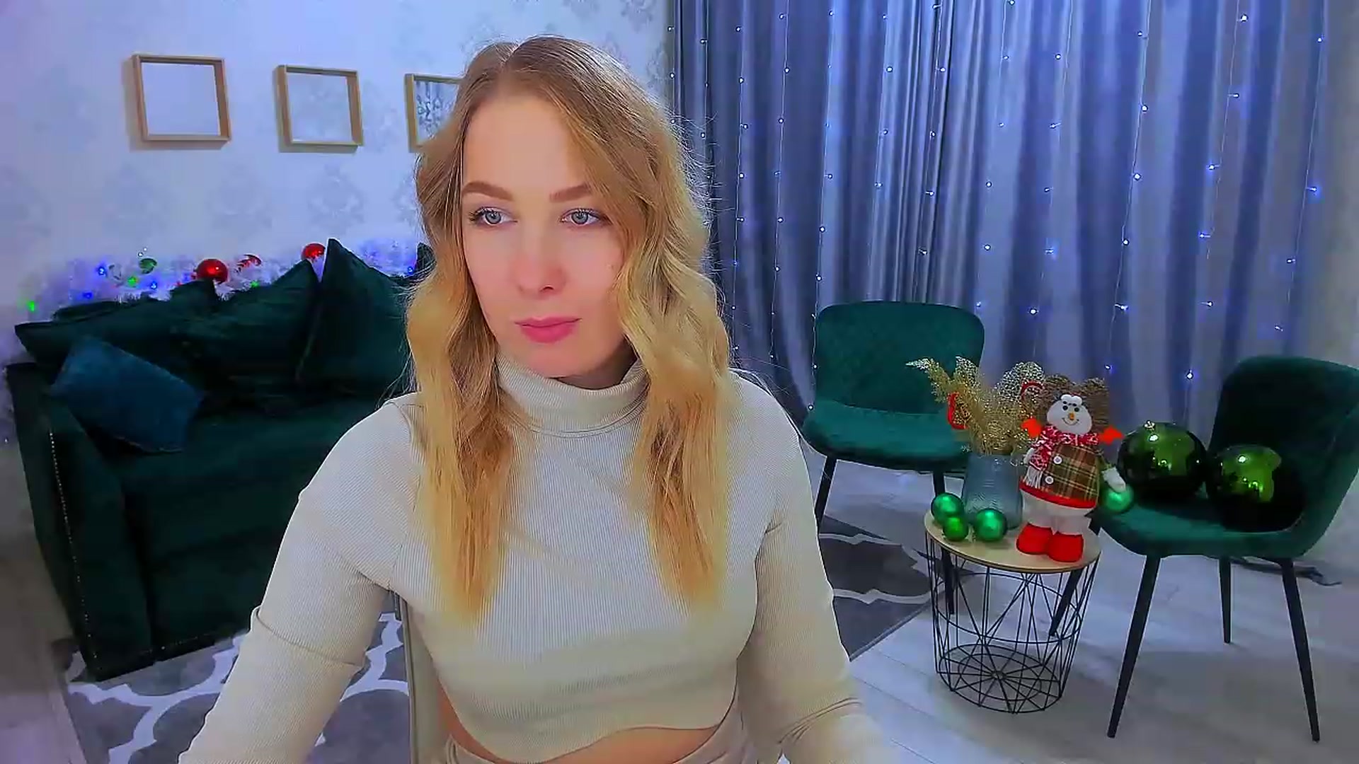 Gallery image thumbnail from ElegantLook's myfreecams stream on, 12/22/2022, 08:35 image 19 of 20