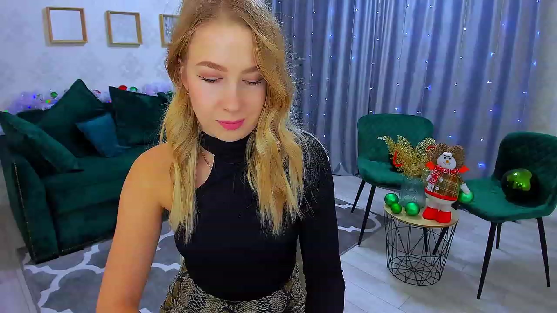 Gallery image thumbnail from ElegantLook's myfreecams stream on, 12/27/2022, 04:06 image 6 of 20