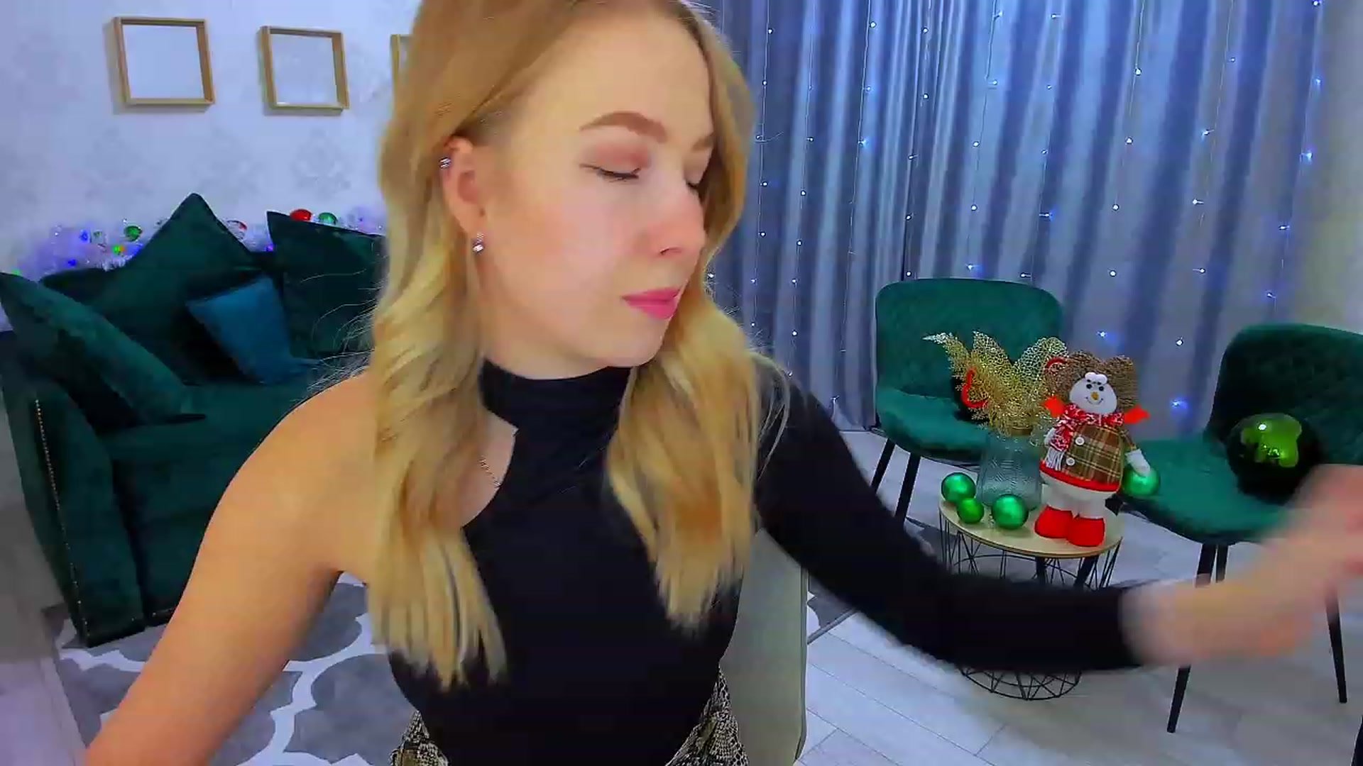 Gallery image thumbnail from ElegantLook's myfreecams stream on, 12/27/2022, 04:06 image 14 of 20