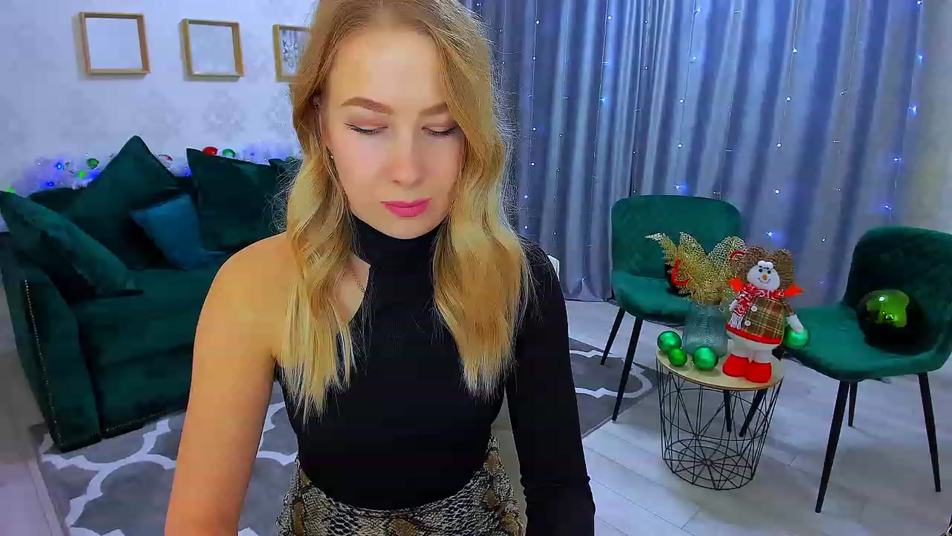 Gallery image thumbnail from ElegantLook's myfreecams stream on, 12/27/2022, 04:06 image 19 of 20